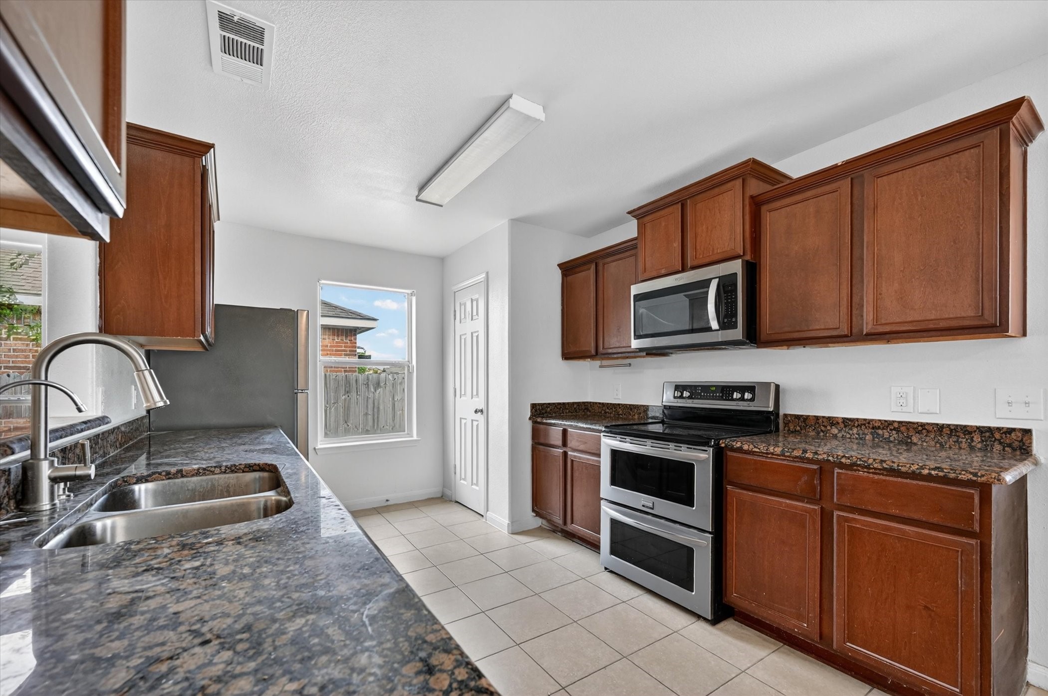 204 Lamont Road Anna TX 75409