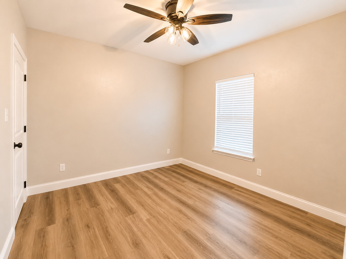 801 Meadowlark Circle Granbury TX 76049