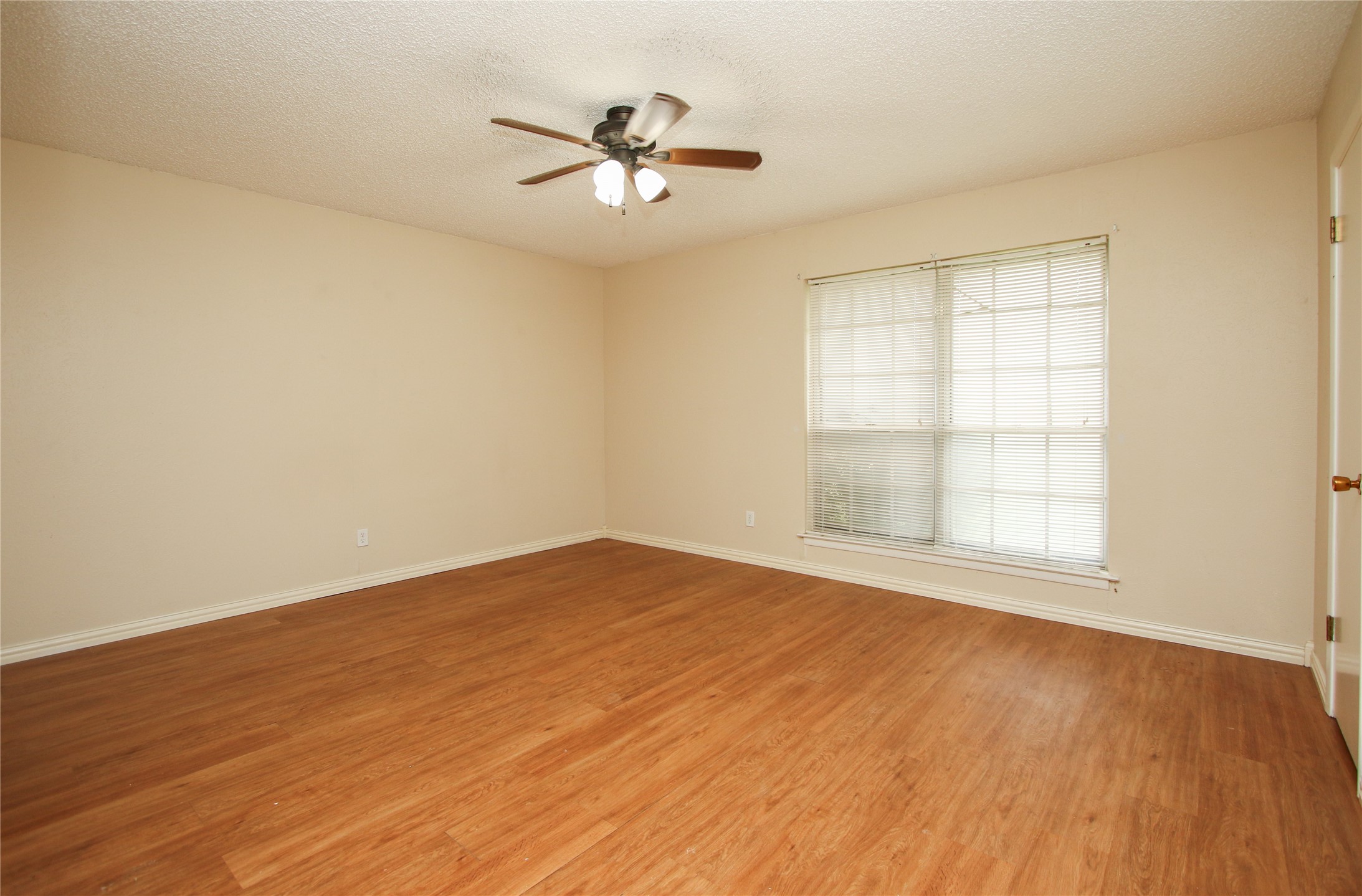 5303 Wooten Drive Fort Worth TX 76133