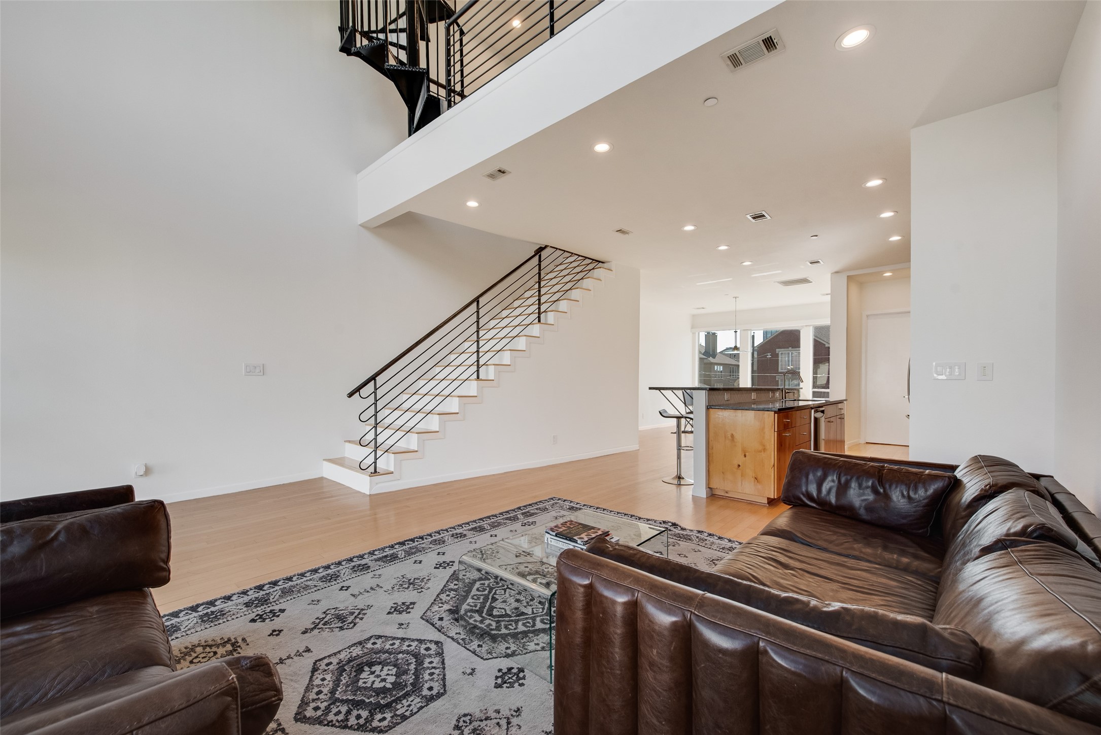 959 W Bluff Street Fort Worth TX 76102