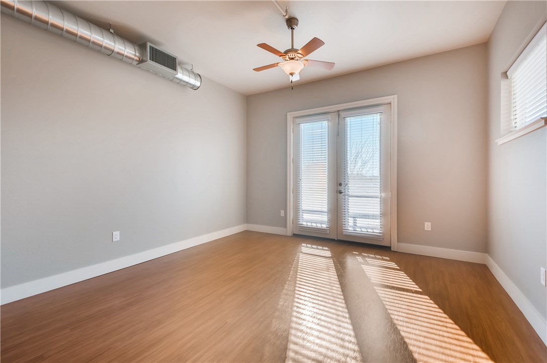 928 Travis Avenue Fort Worth TX 76104