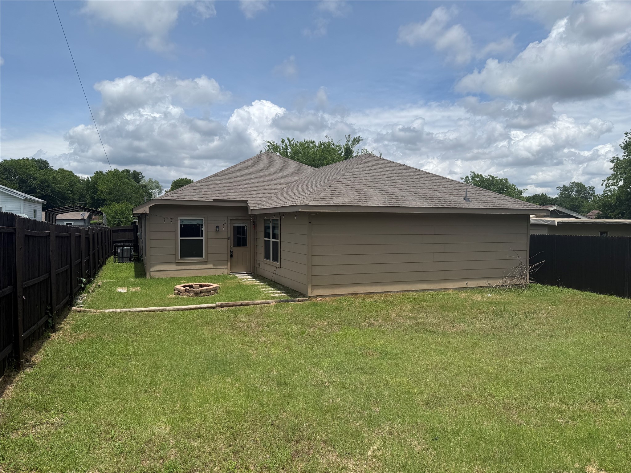 5513 Diaz Avenue Fort Worth TX 76107