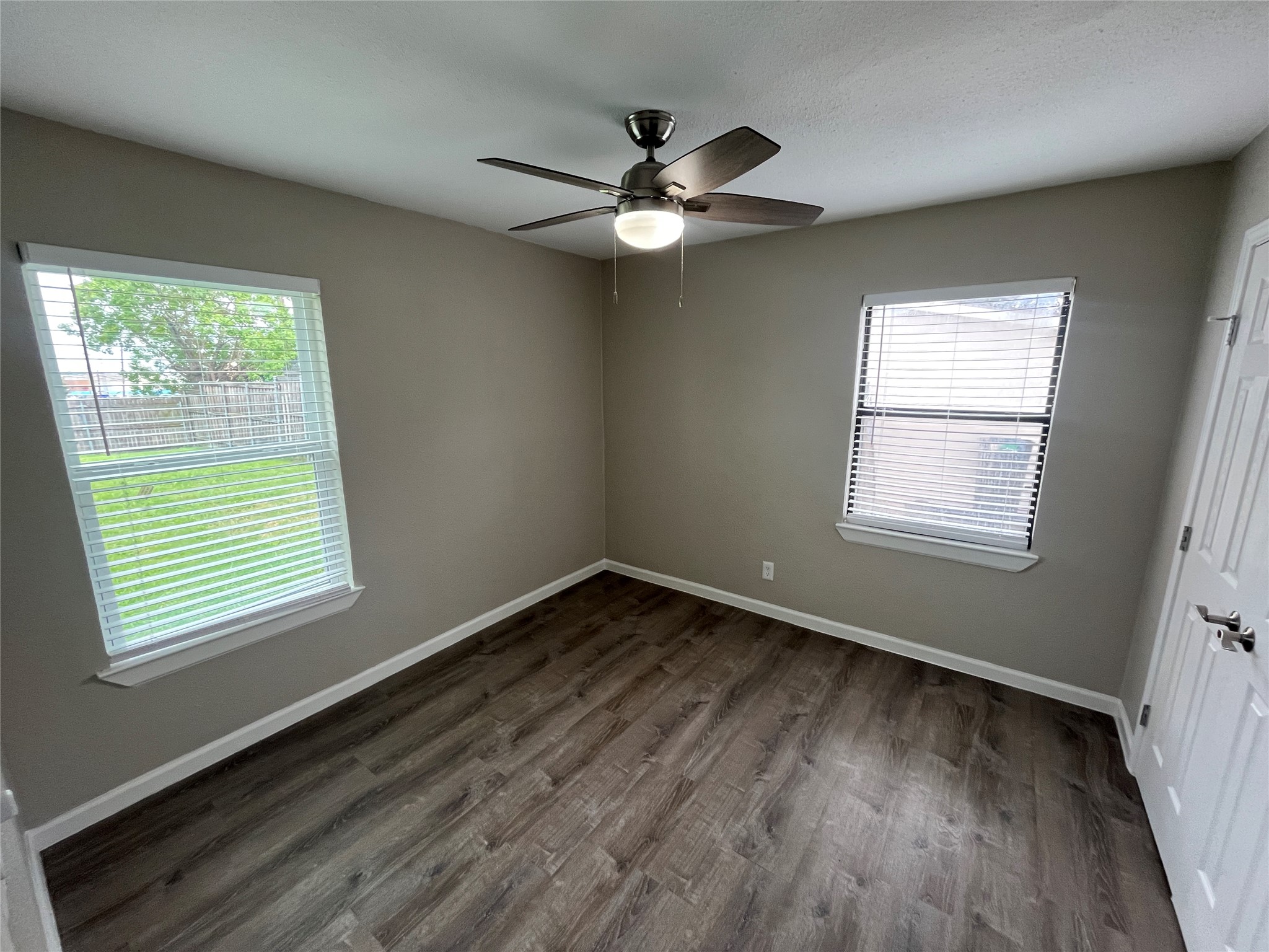 112 Derby Lane Mesquite TX 75149