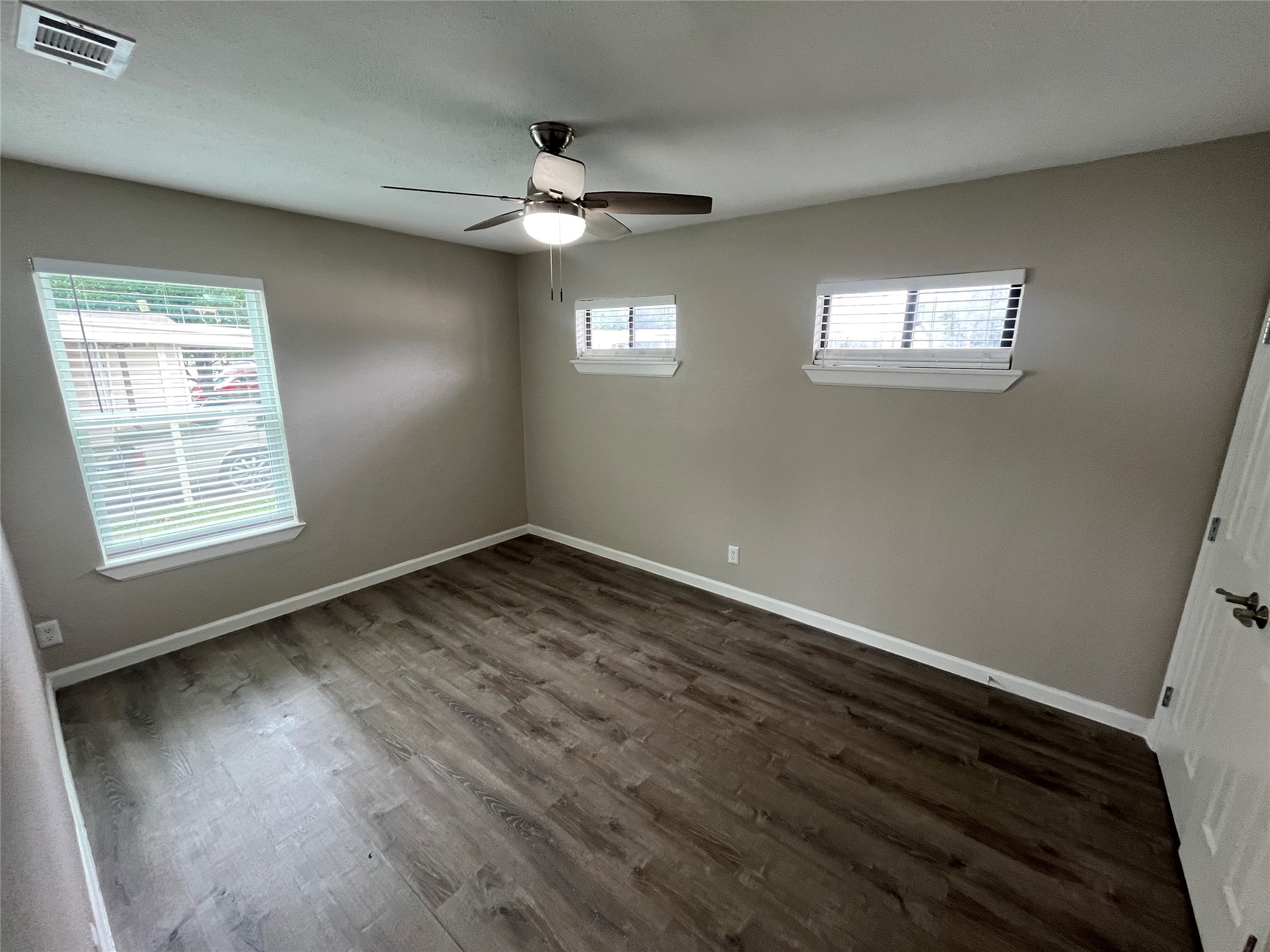 112 Derby Lane Mesquite TX 75149