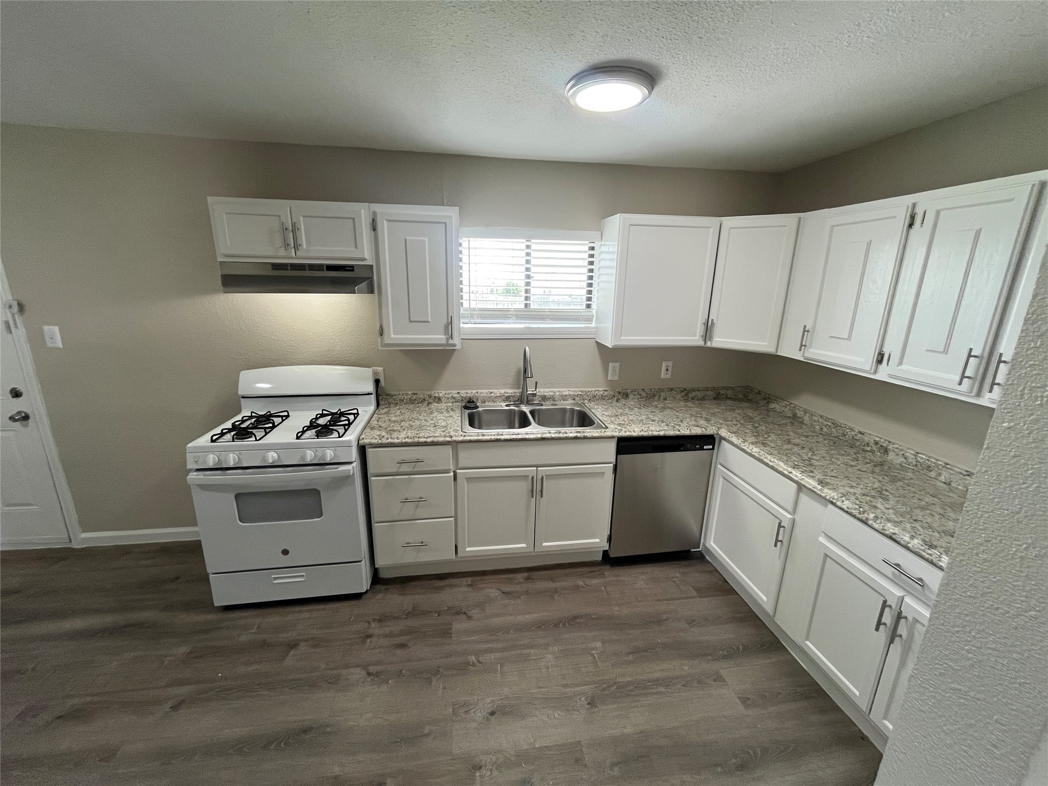 112 Derby Lane Mesquite TX 75149