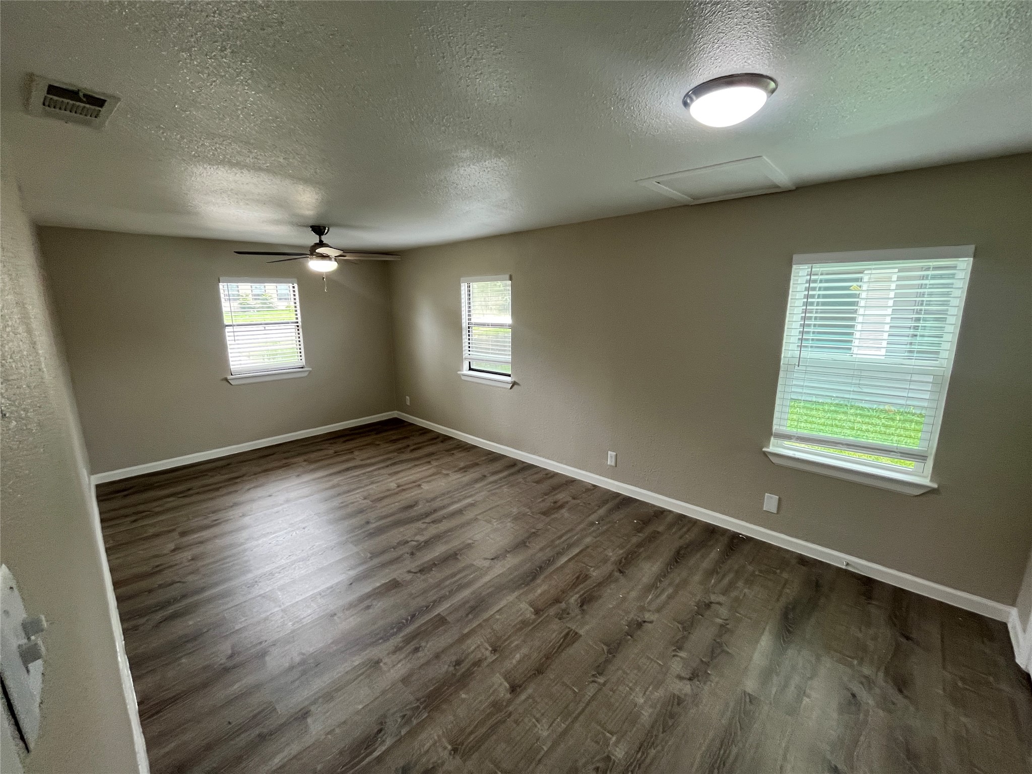 112 Derby Lane Mesquite TX 75149