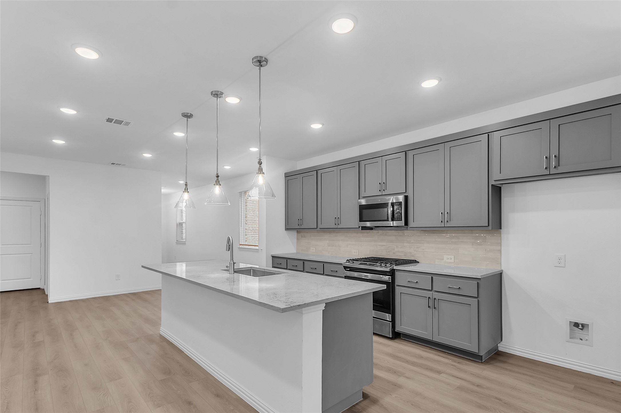 2136 Sunnymede Drive Forney TX 75126