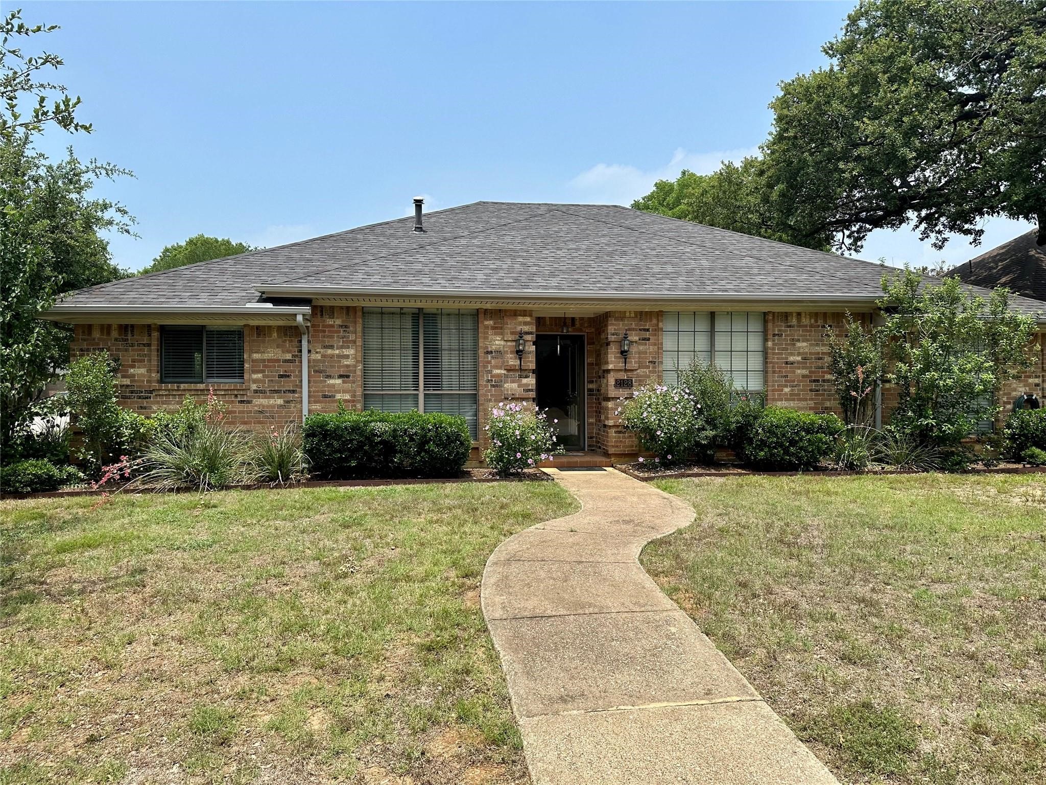 2128 N Aspenwood Drive Grapevine TX 76051