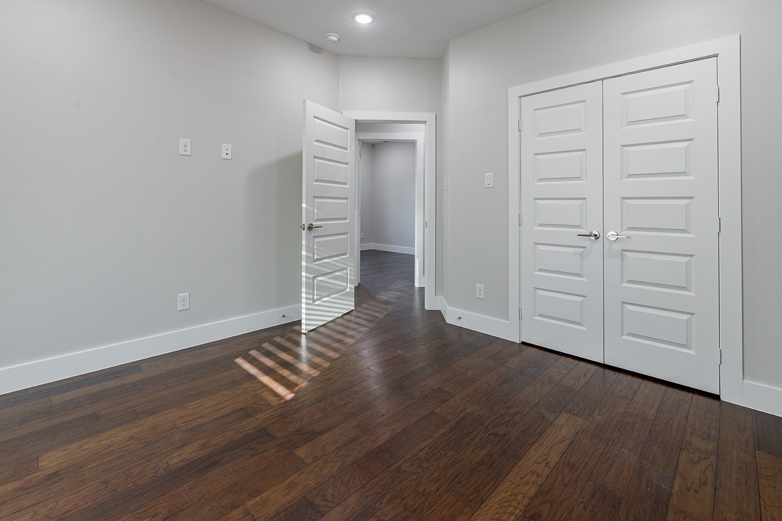 2809 Gooch Street Dallas TX 75241