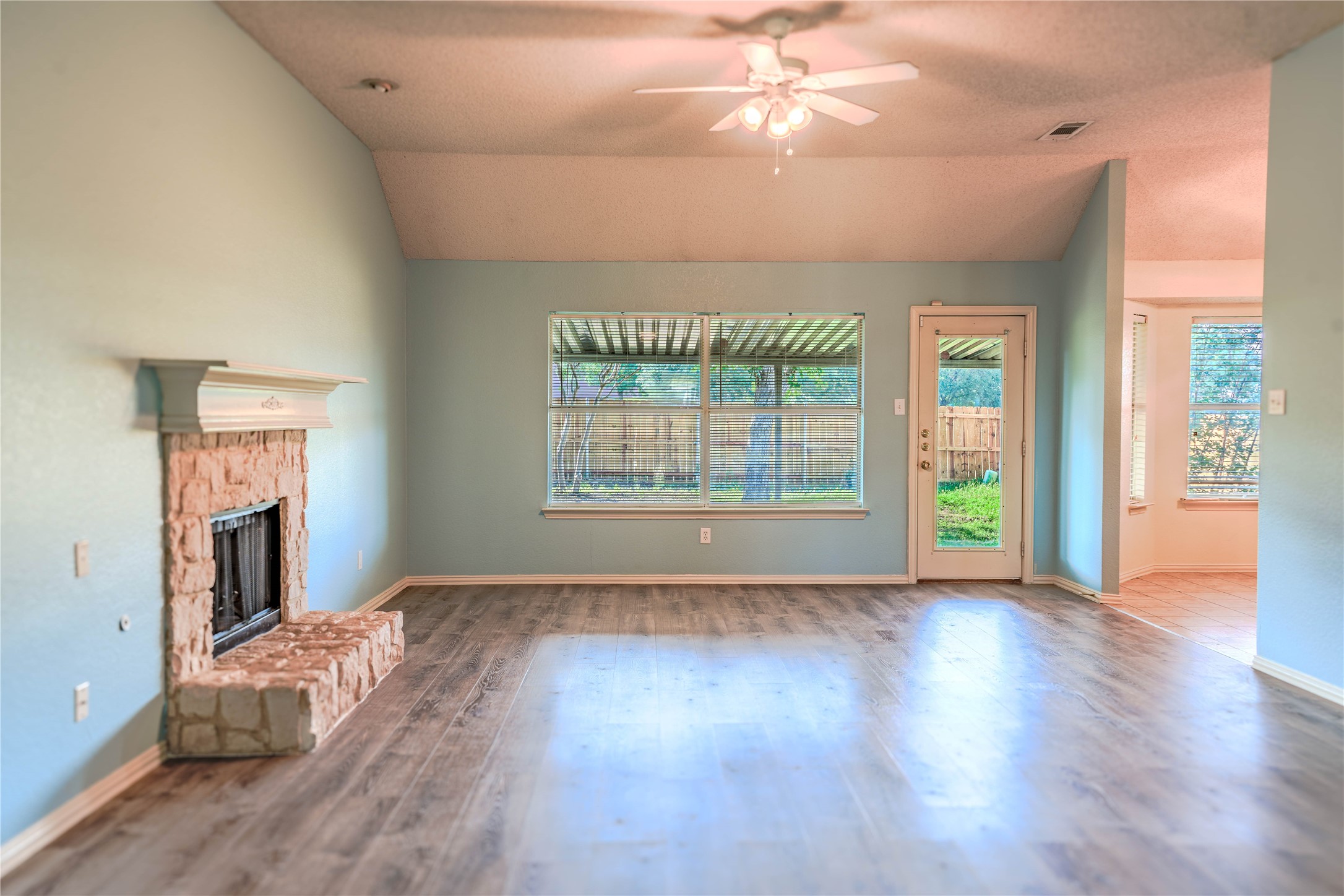 1019 Telluride Drive Arlington TX 76001