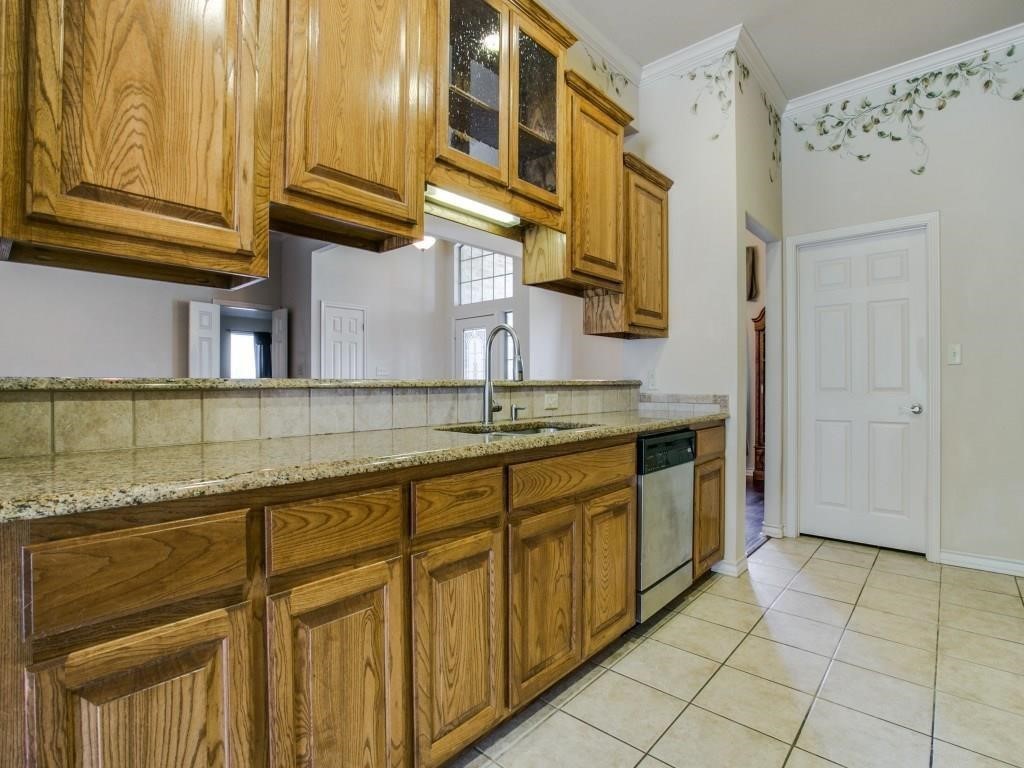 1708 Rockview Drive Granbury TX 76049