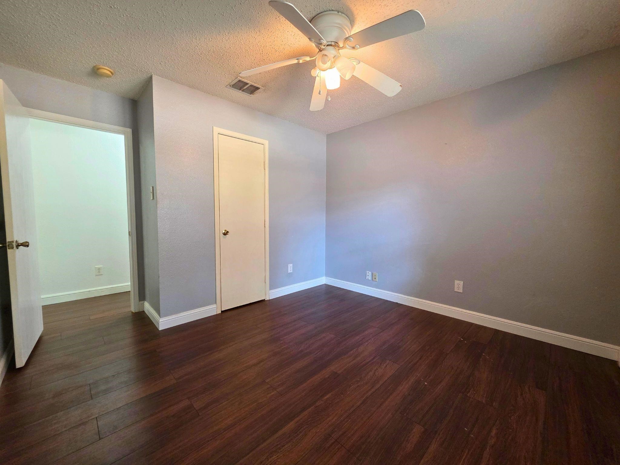 304 E Clover Park Drive Fort Worth TX 76140