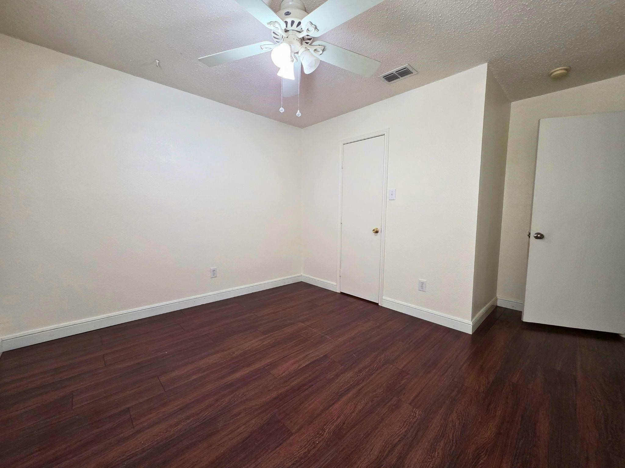304 E Clover Park Drive Fort Worth TX 76140