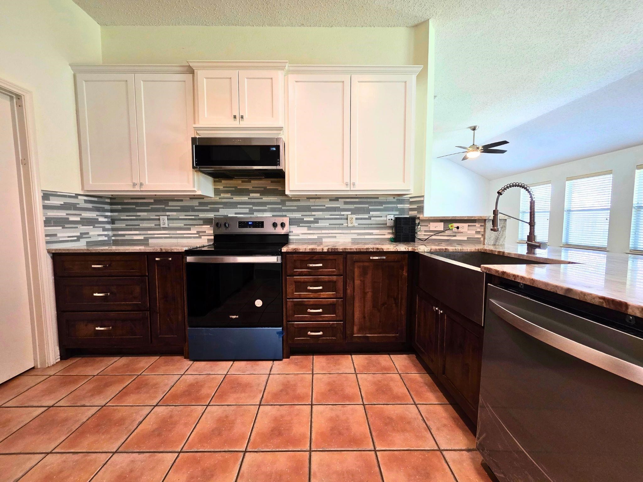 304 E Clover Park Drive Fort Worth TX 76140