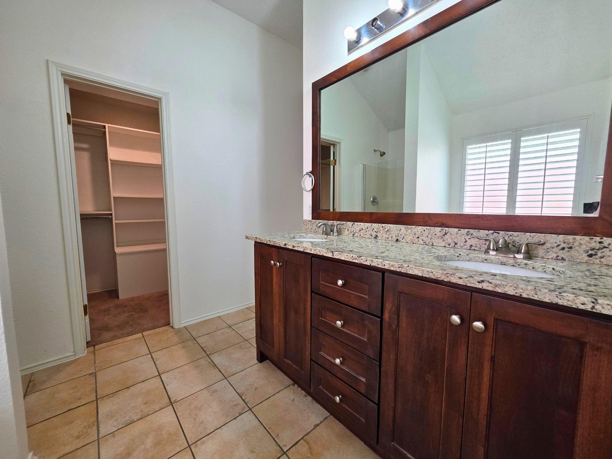 304 E Clover Park Drive Fort Worth TX 76140