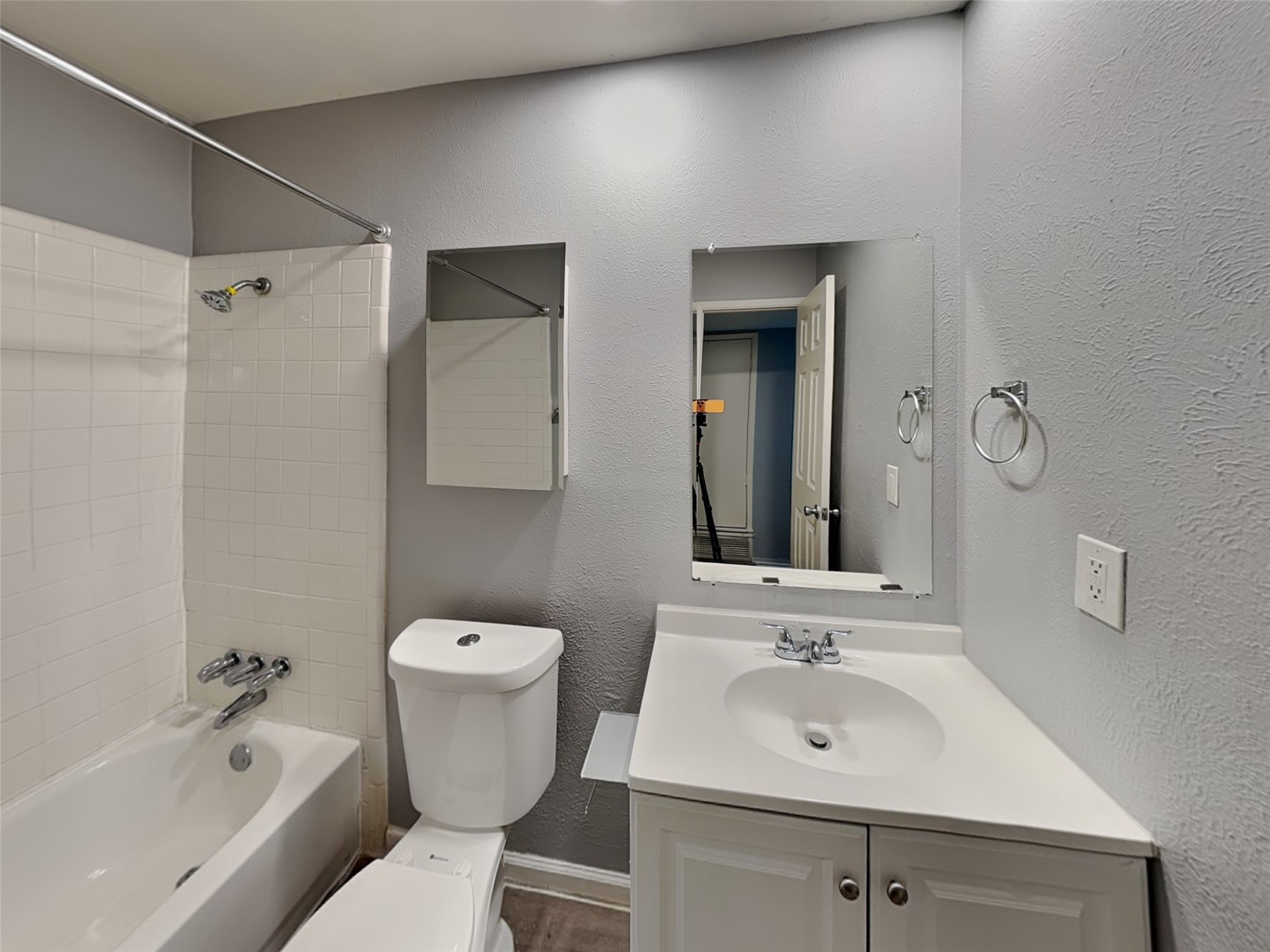 7439 Oakmore Drive Dallas TX 75249