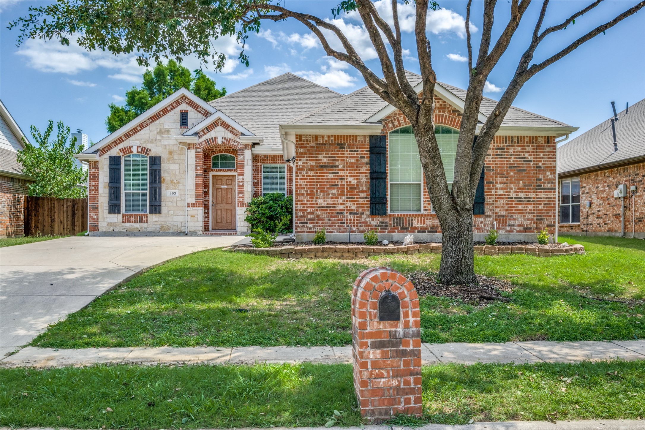 303 Ravenna Road Lake Dallas TX 75065