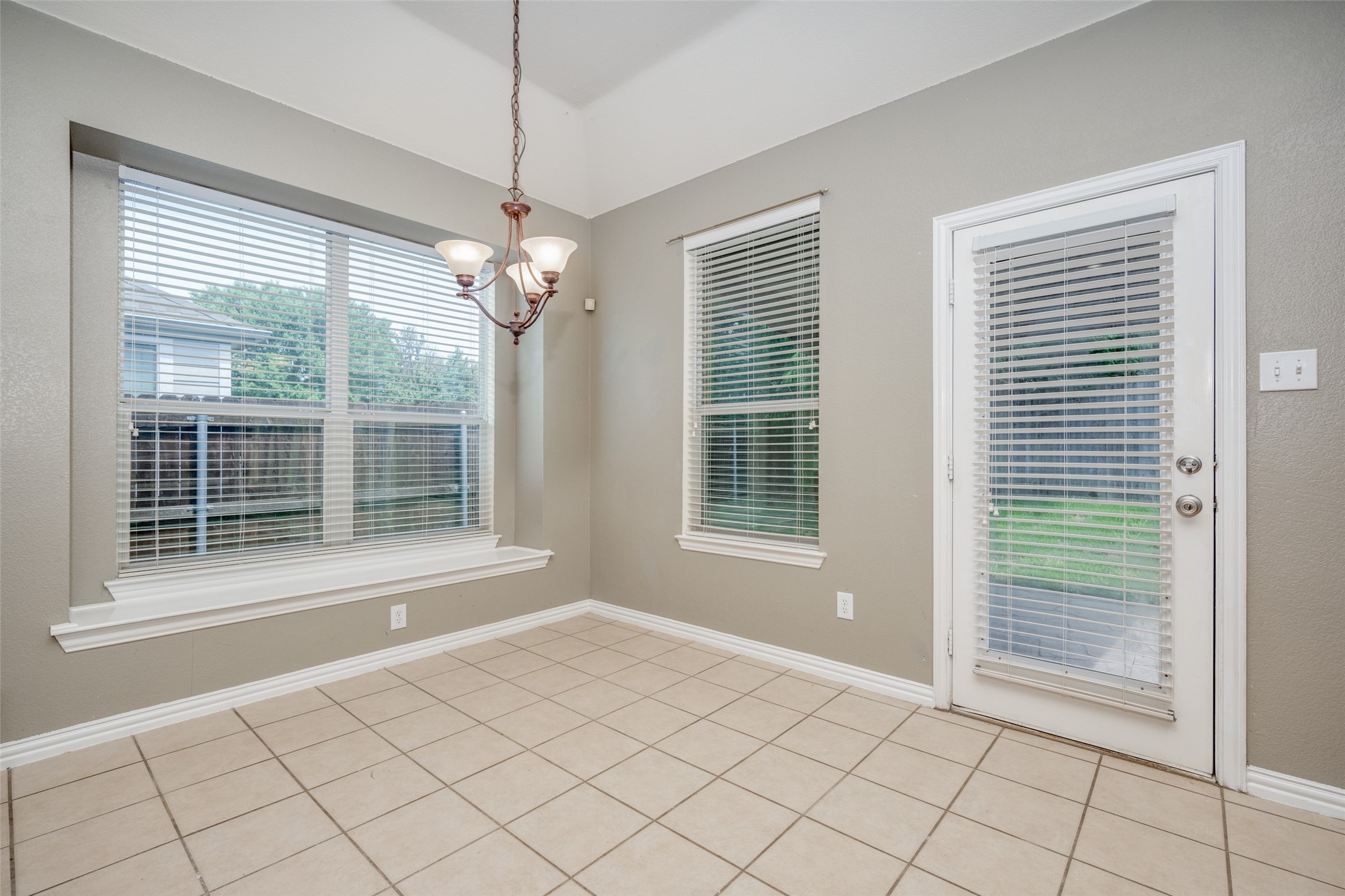 303 Ravenna Road Lake Dallas TX 75065