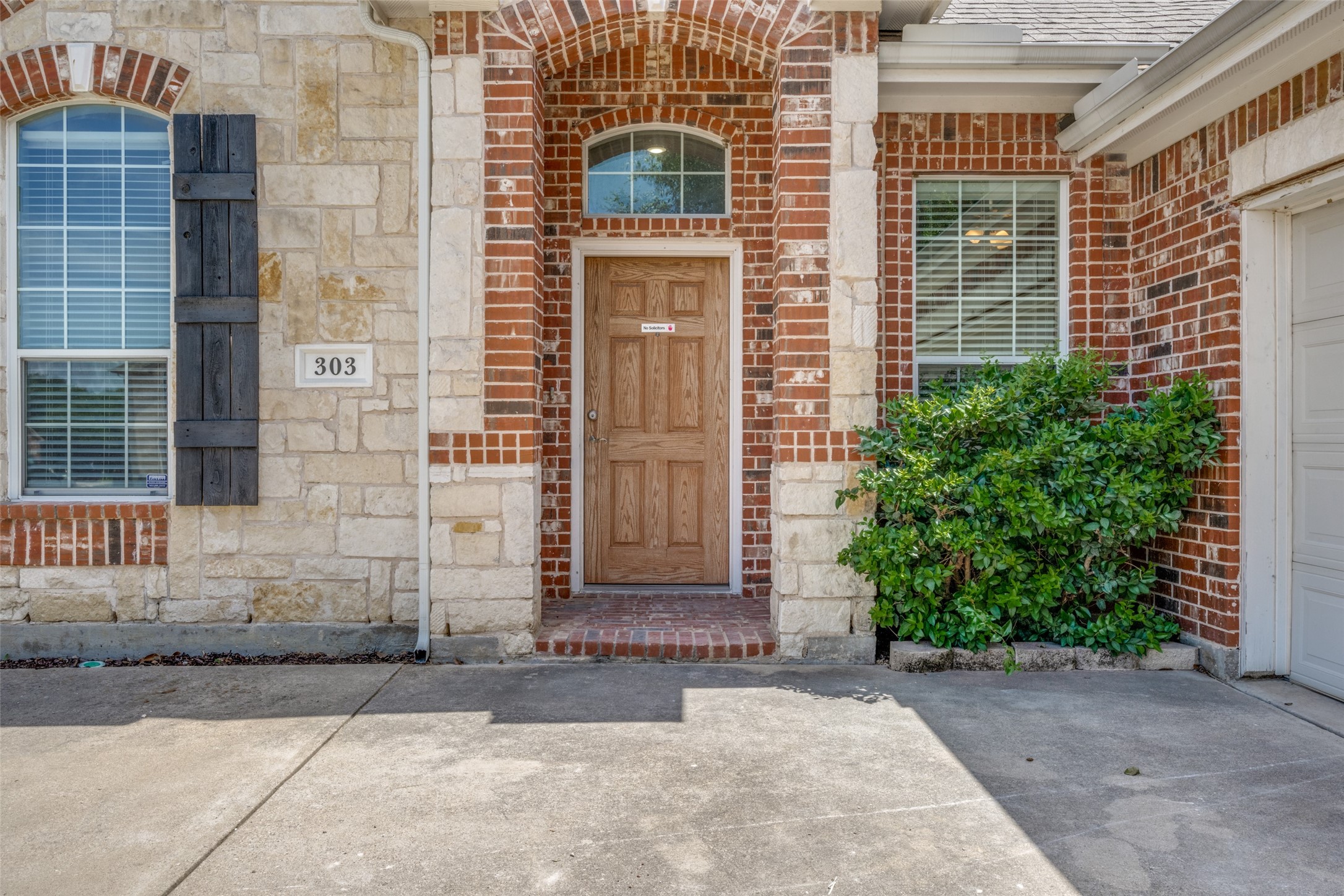 303 Ravenna Road Lake Dallas TX 75065