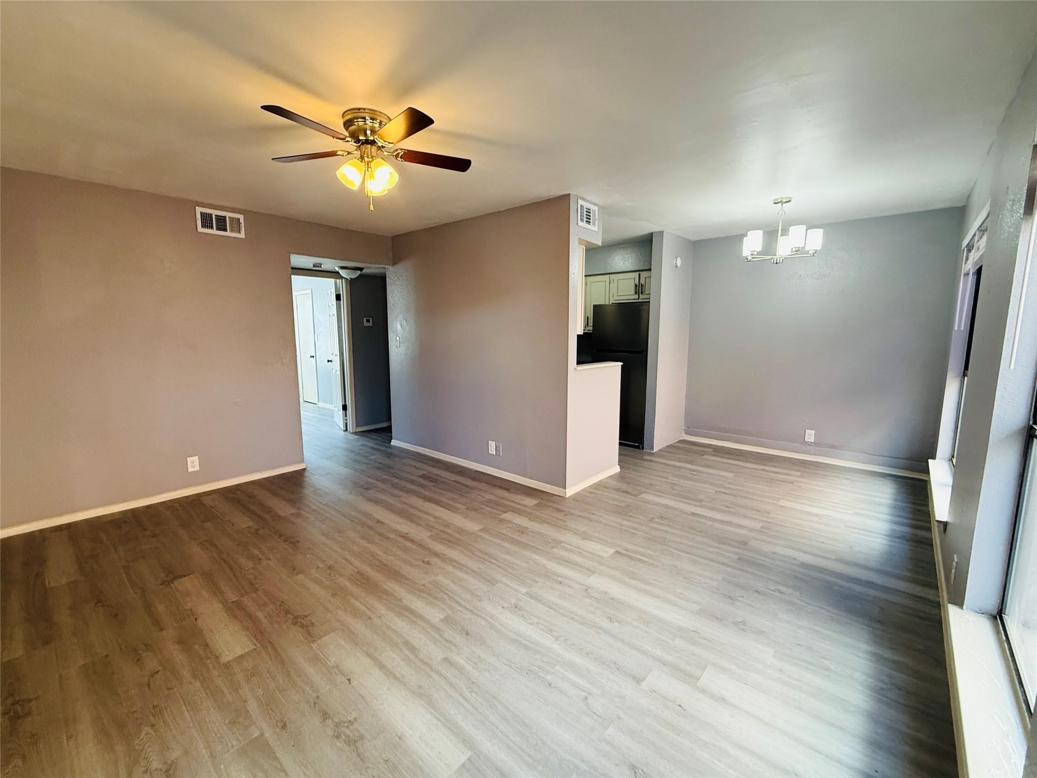 718 S Main Street Paris TX 75460