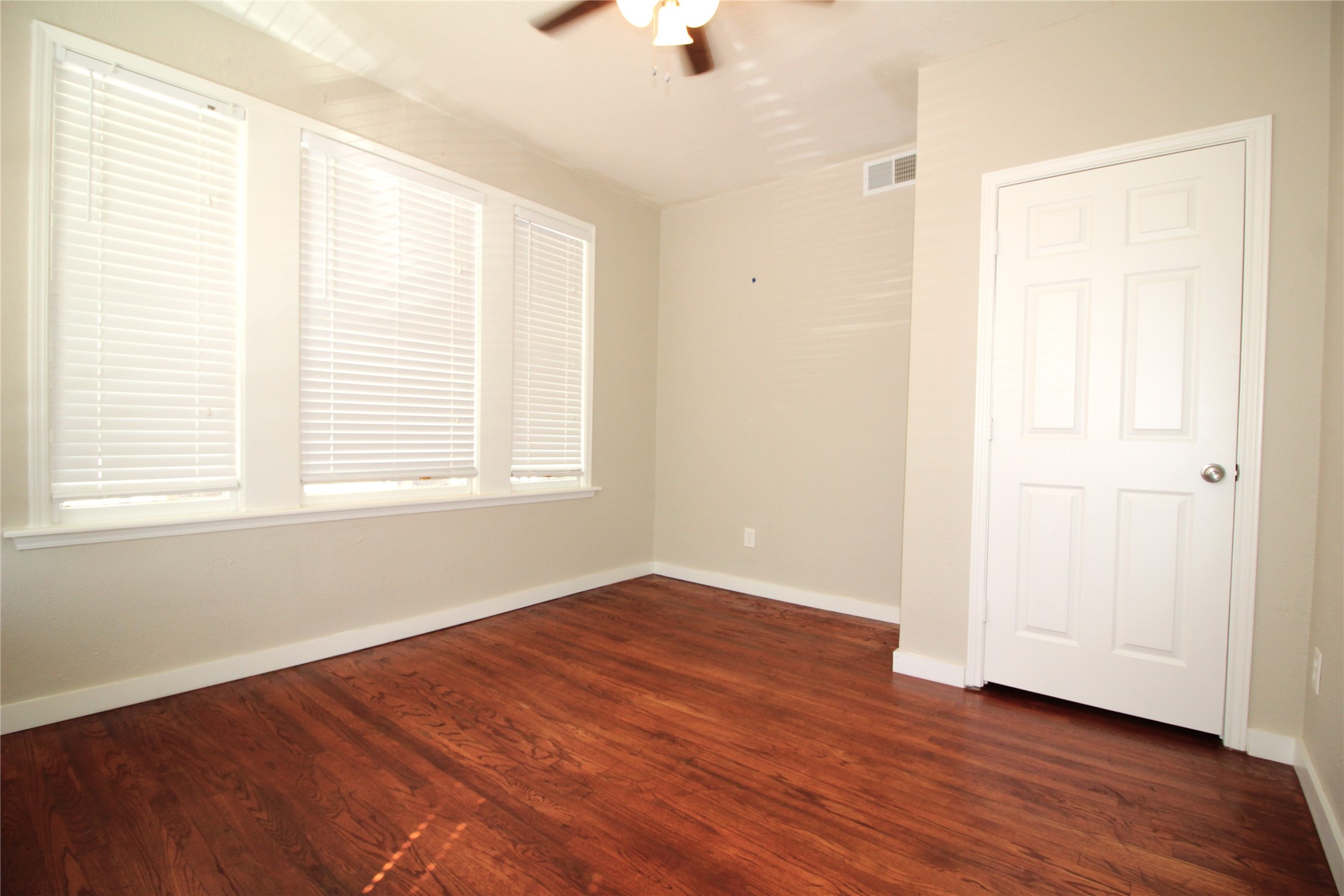 2309 Wesley Street Greenville TX 75401