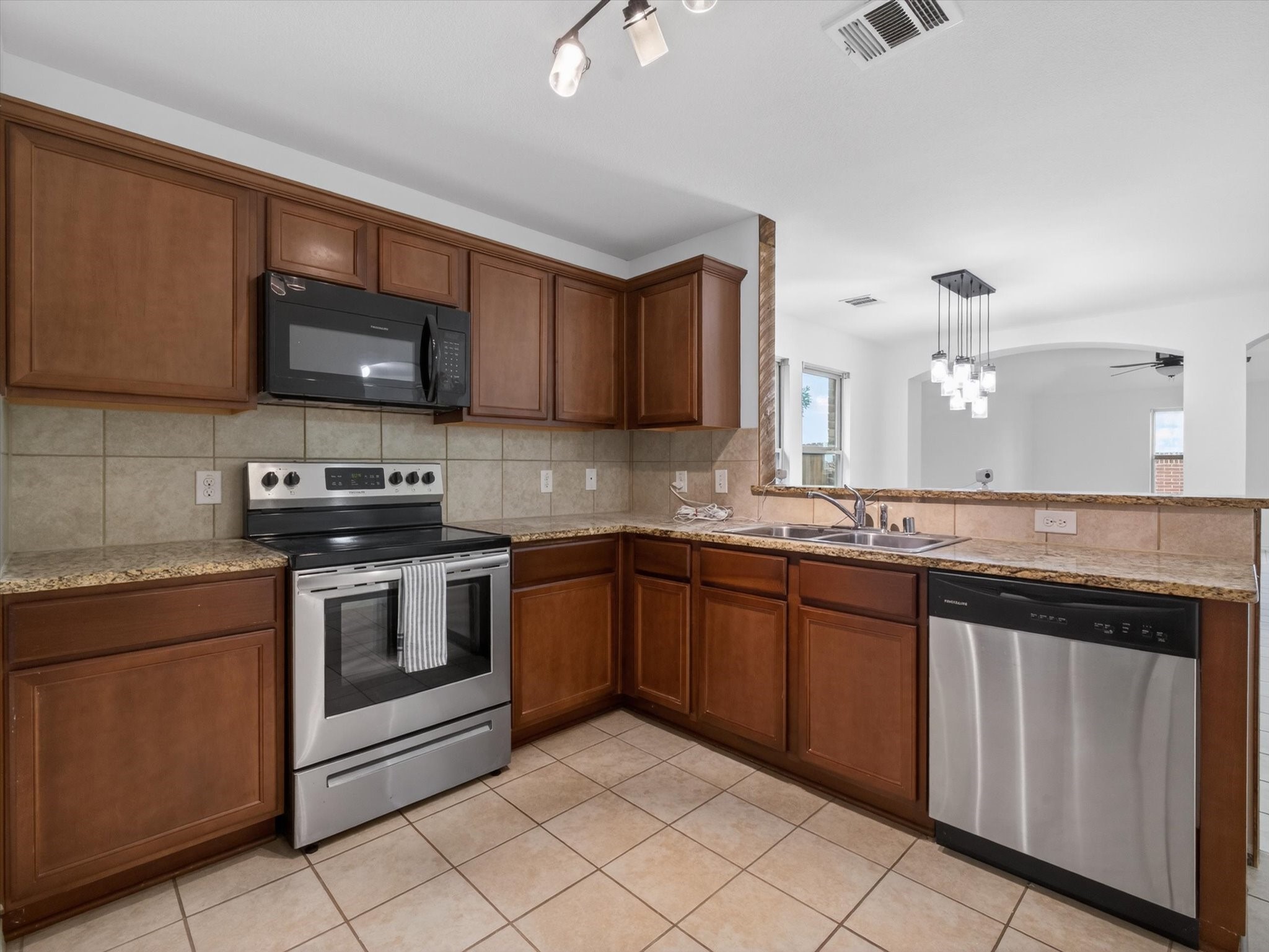 802 Platinum Drive Princeton TX 75407