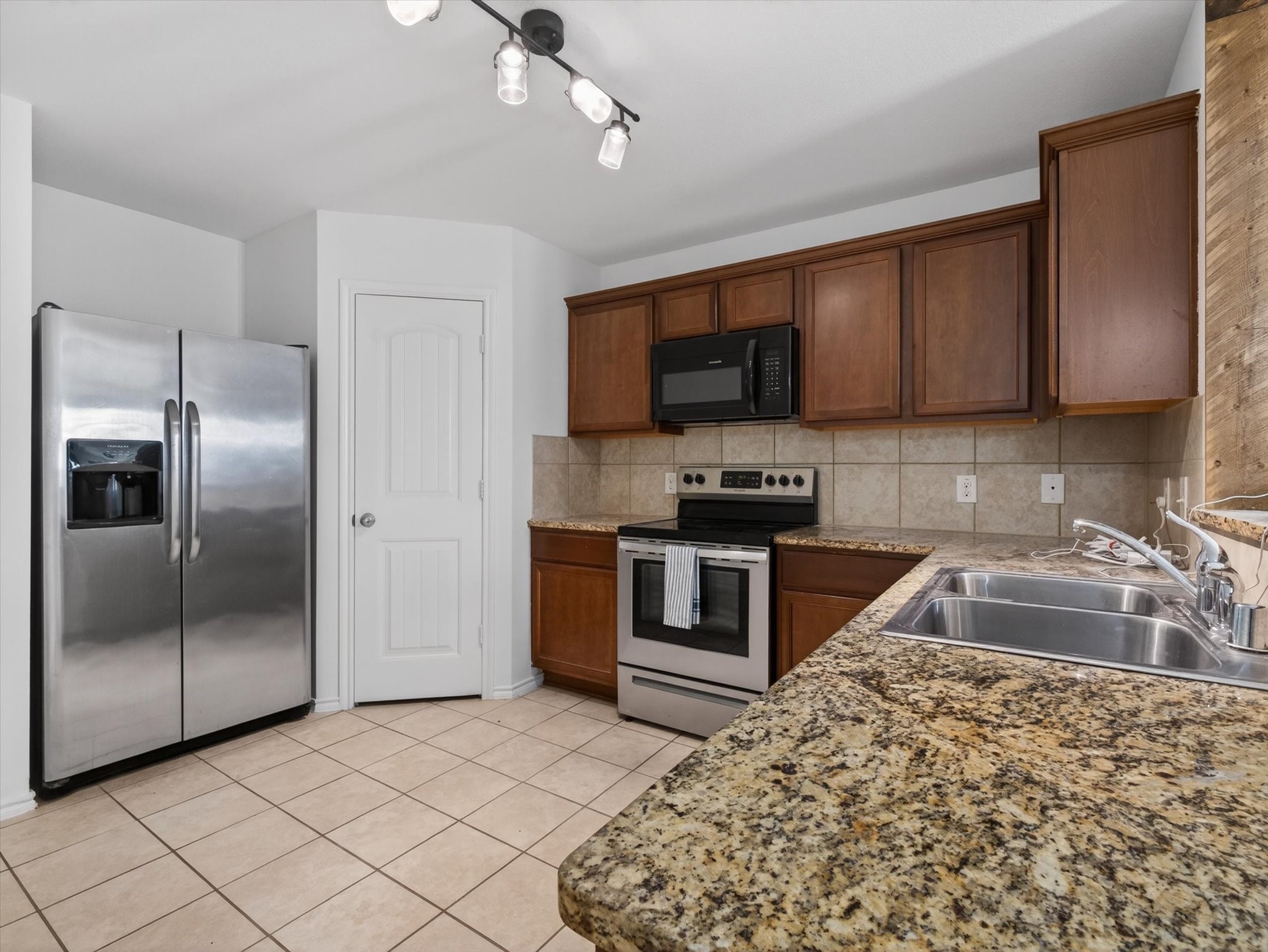 802 Platinum Drive Princeton TX 75407