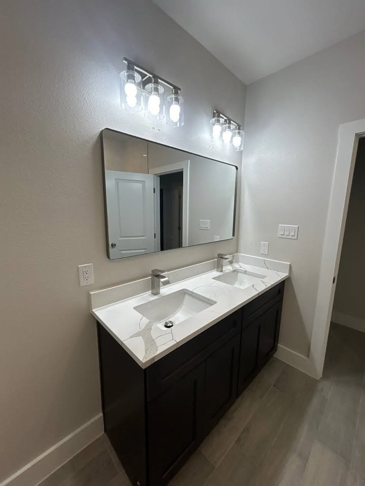 2215 Beverly Drive Granbury TX 76048