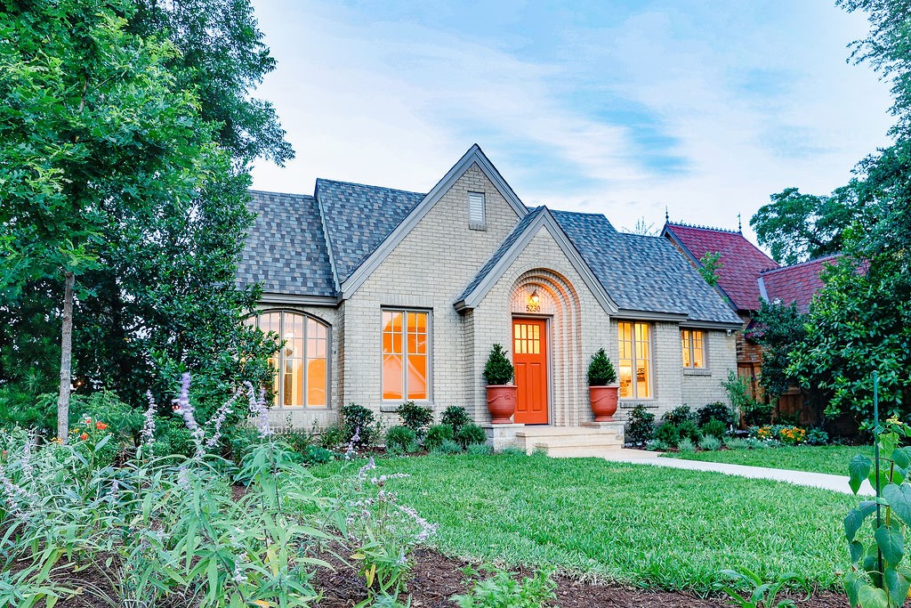 5230 Homer Street Dallas TX 75206