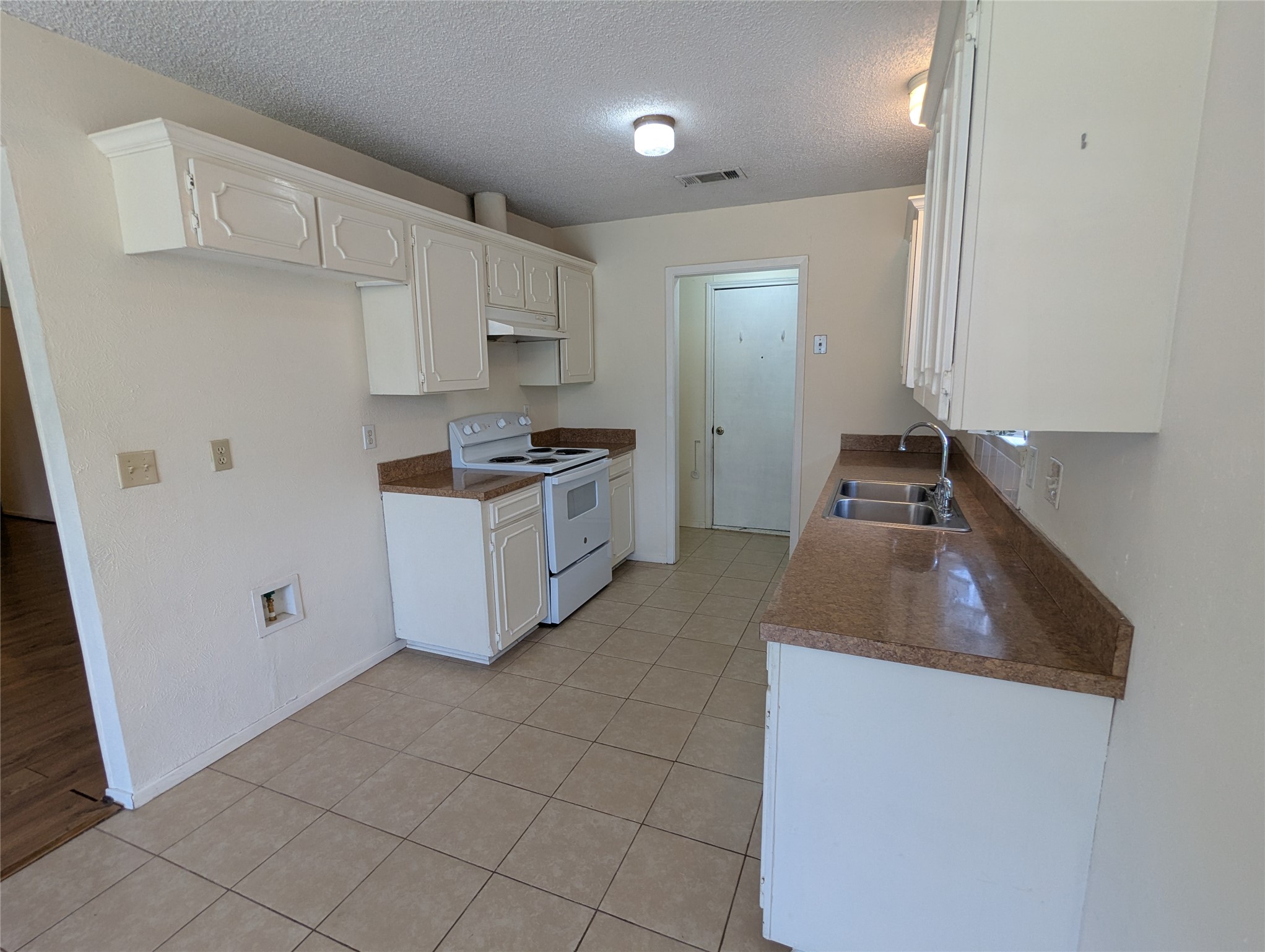 1112 Dennis Drive Saginaw TX 76179