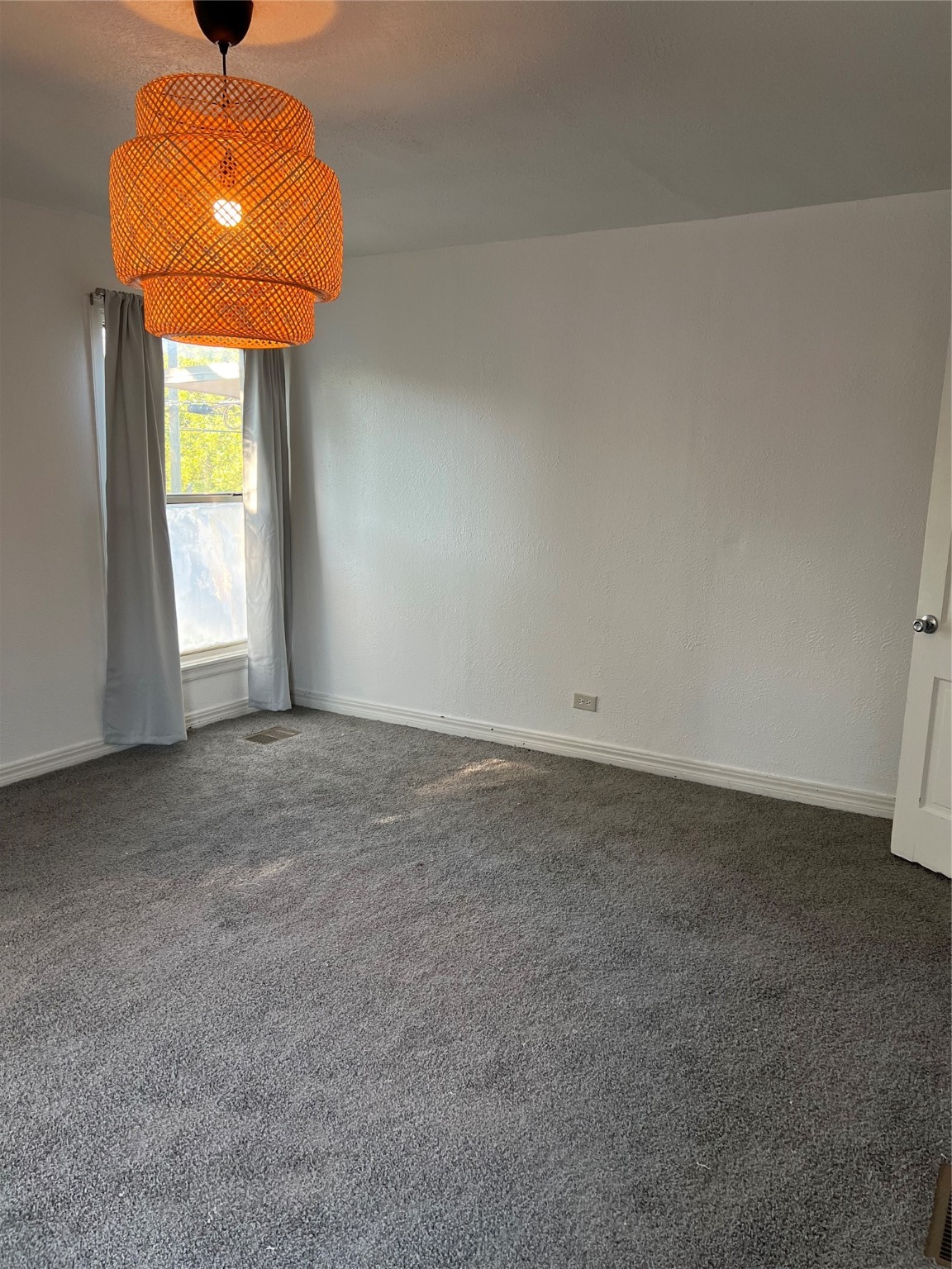 1230 W Chestnut Street Denison TX 75020