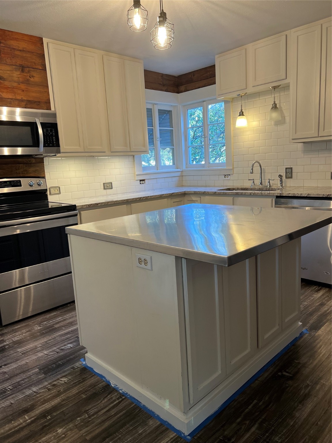 1230 W Chestnut Street Denison TX 75020