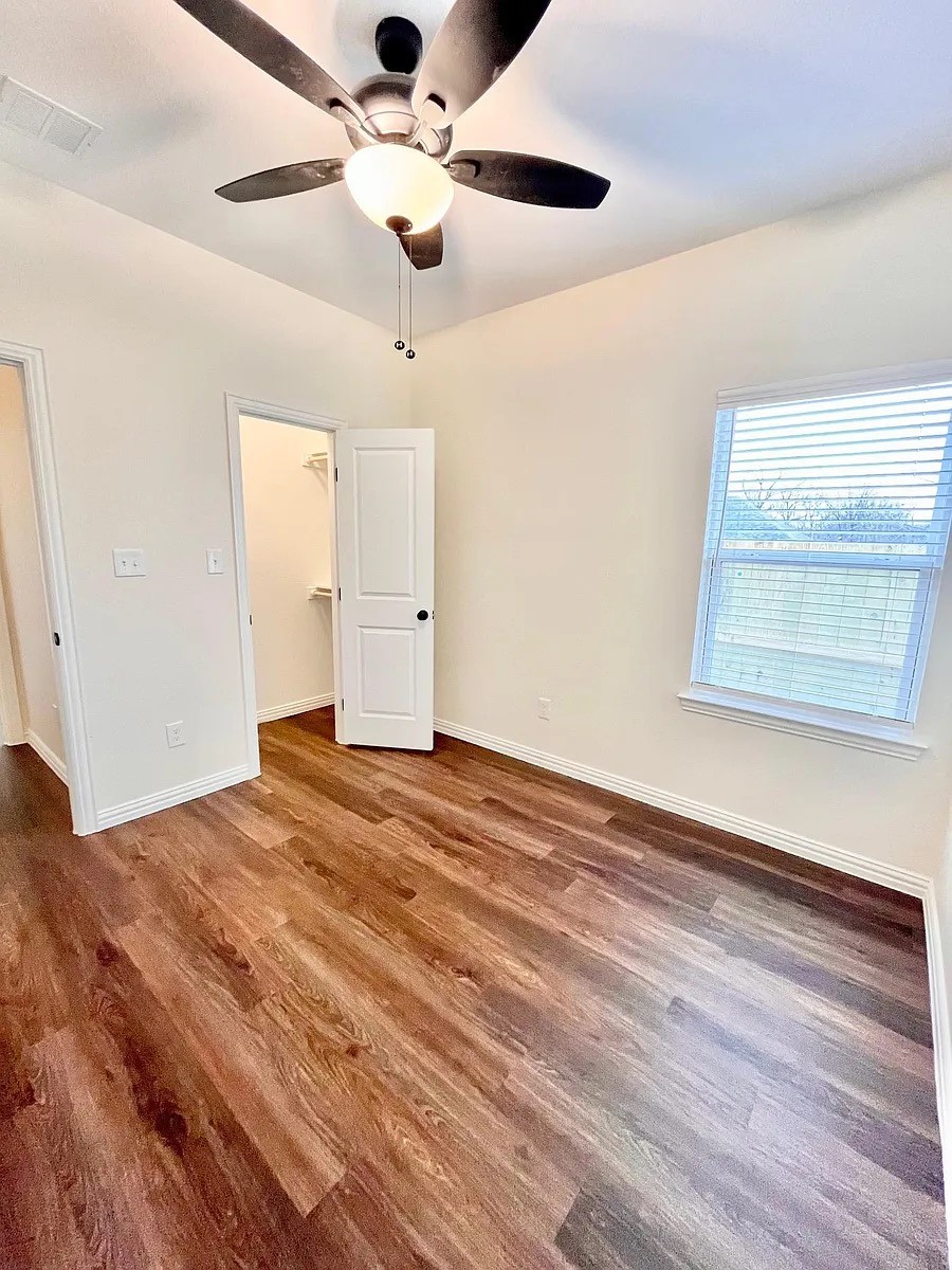 327 E Nelson Street Denison TX 75021