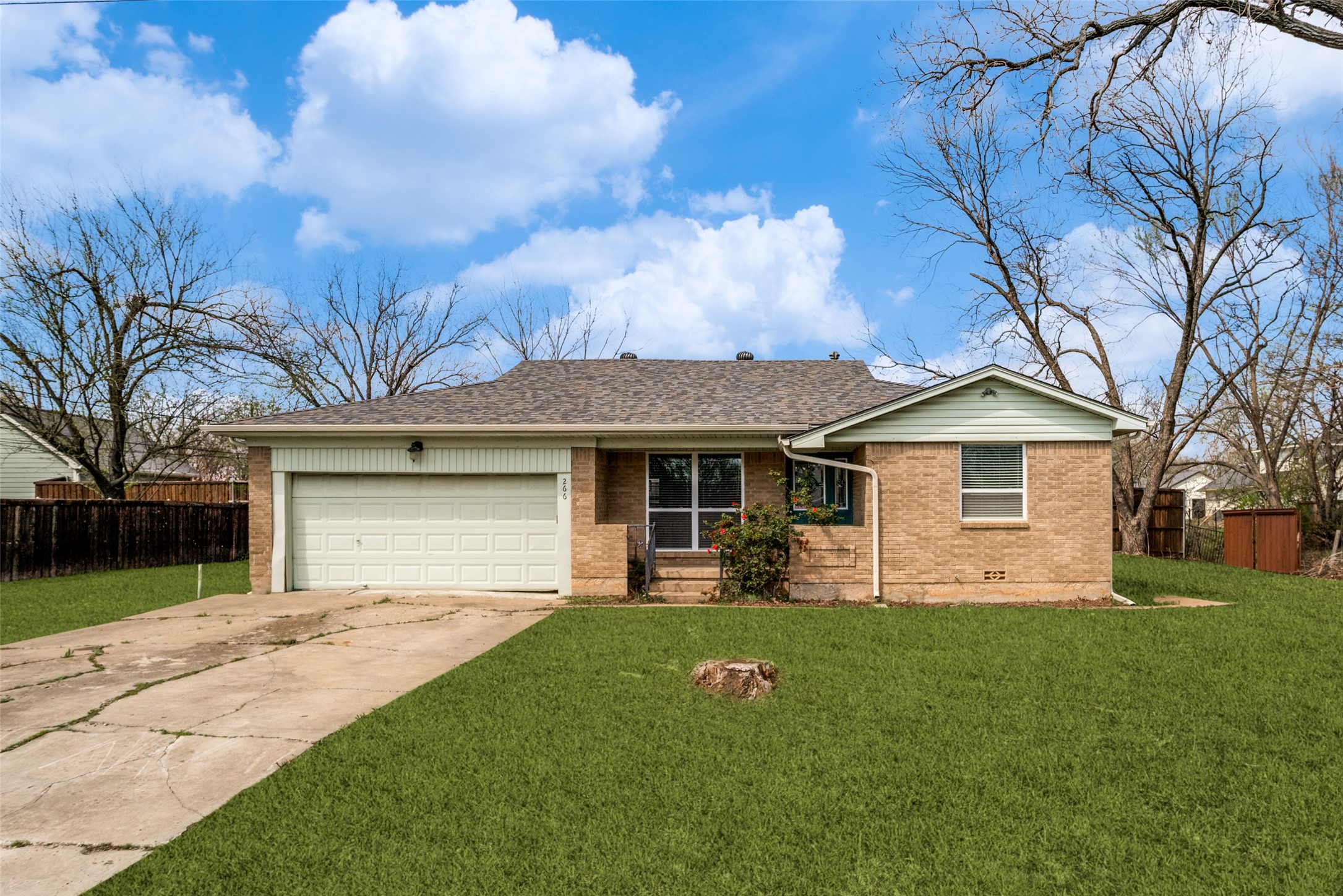 266 W Fulton Street Van Alstyne TX 75495