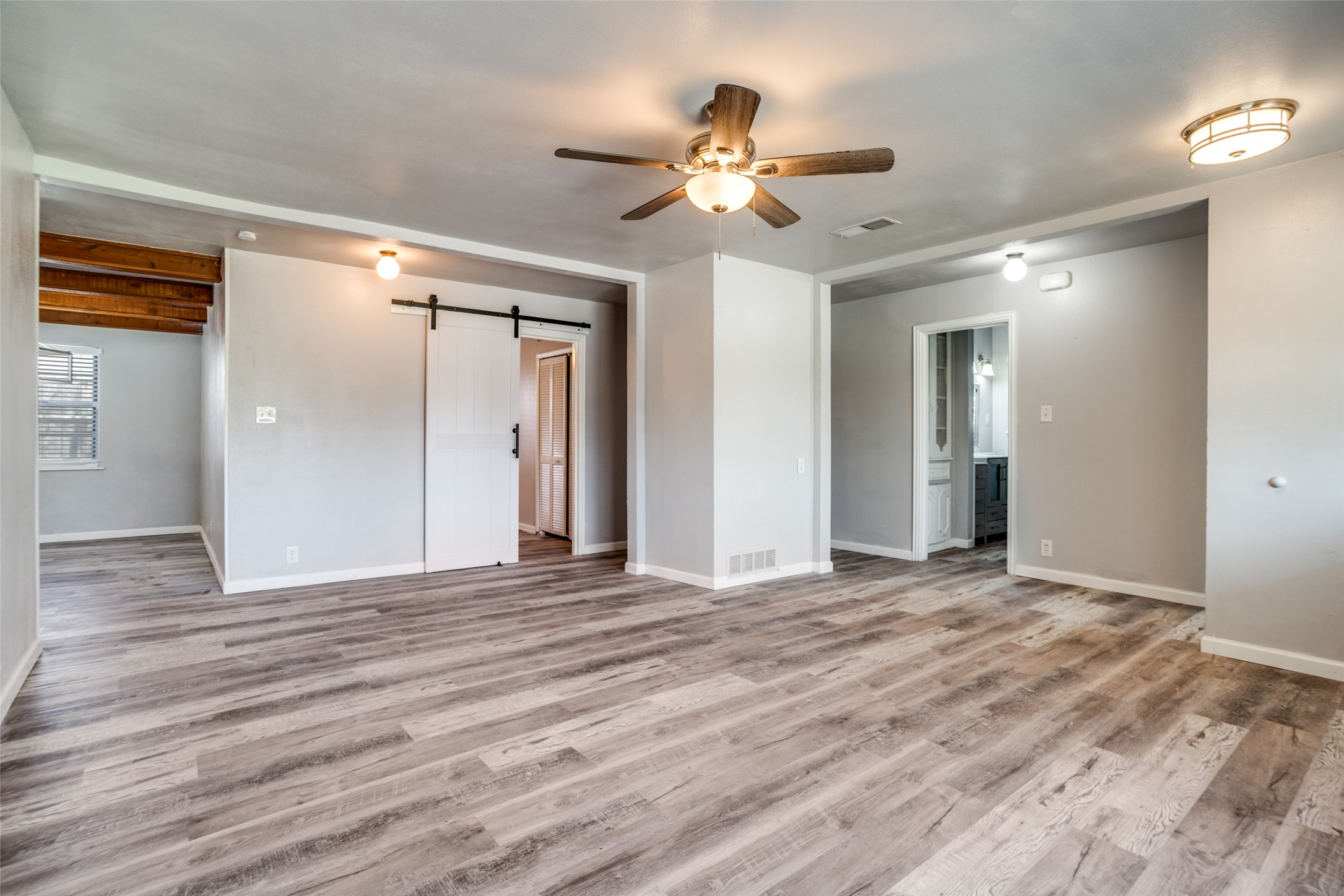 266 W Fulton Street Van Alstyne TX 75495