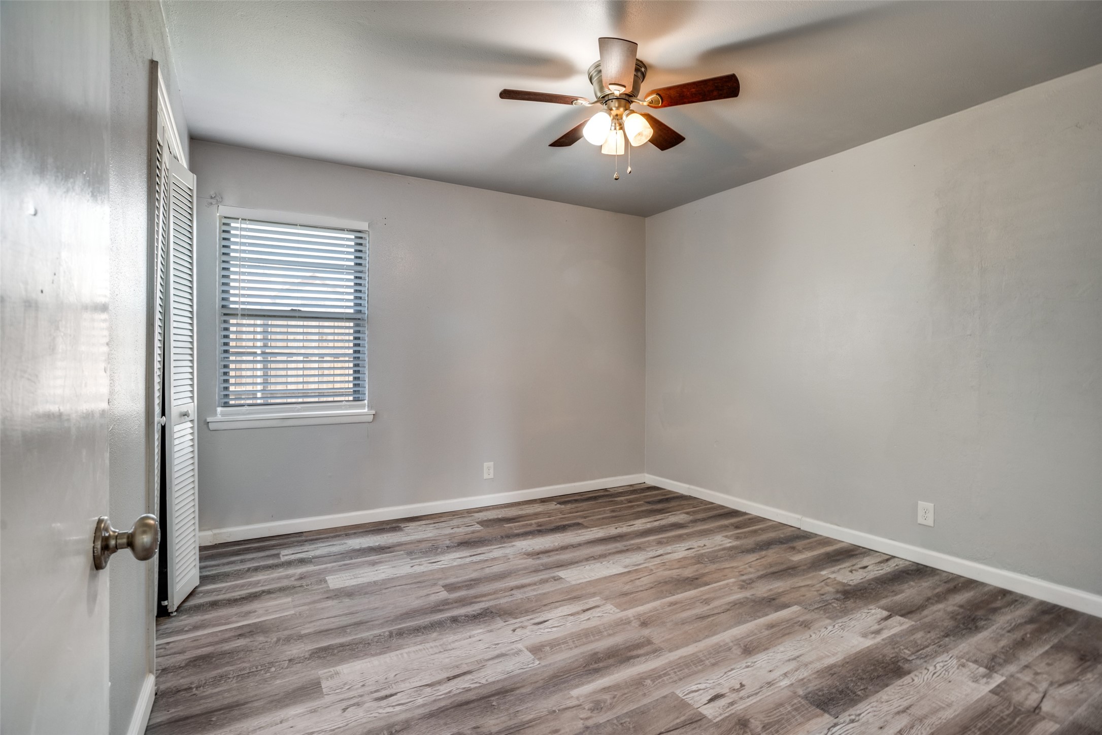 266 W Fulton Street Van Alstyne TX 75495