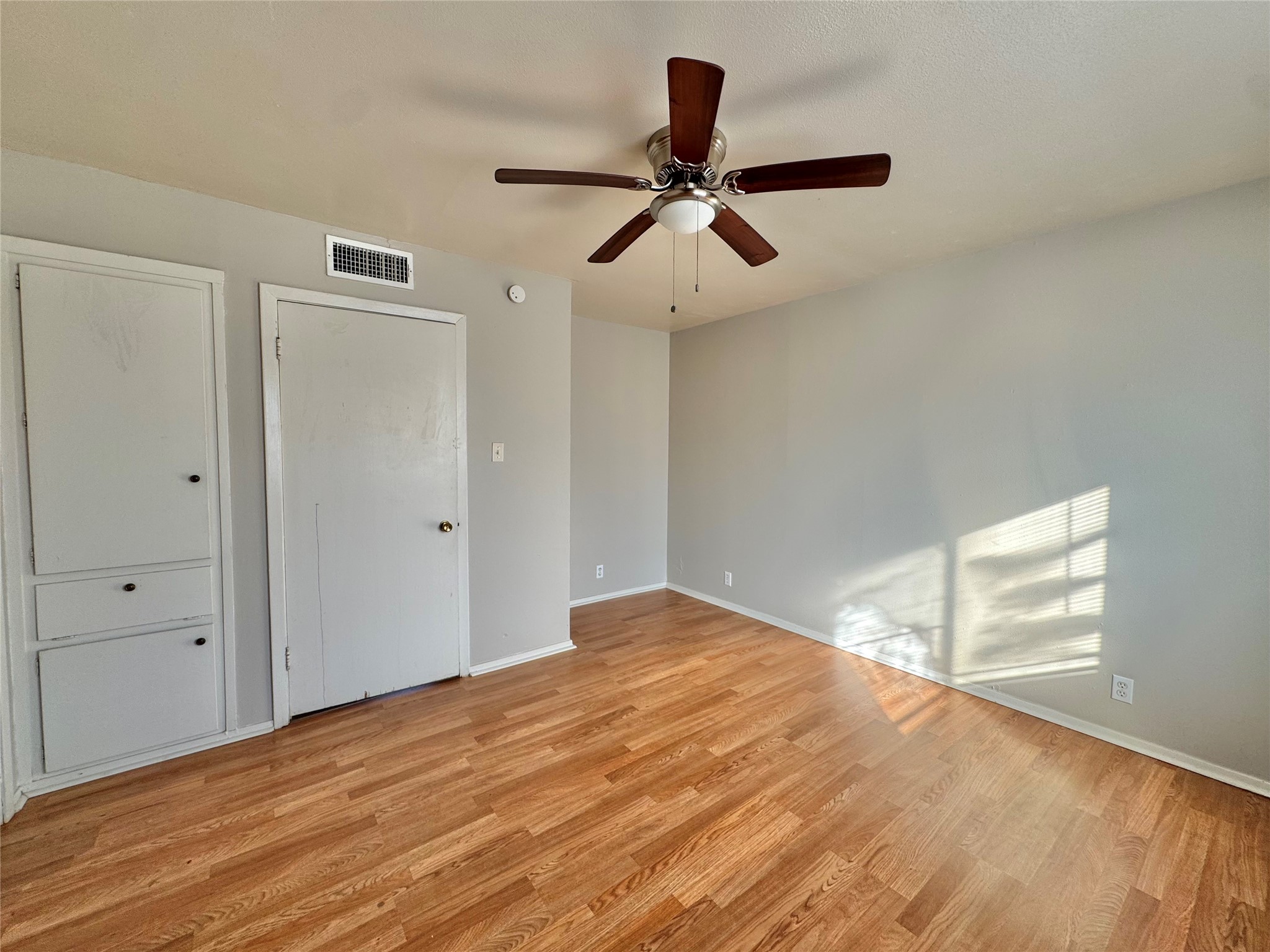 1005 W Hickory Street Denton TX 76201