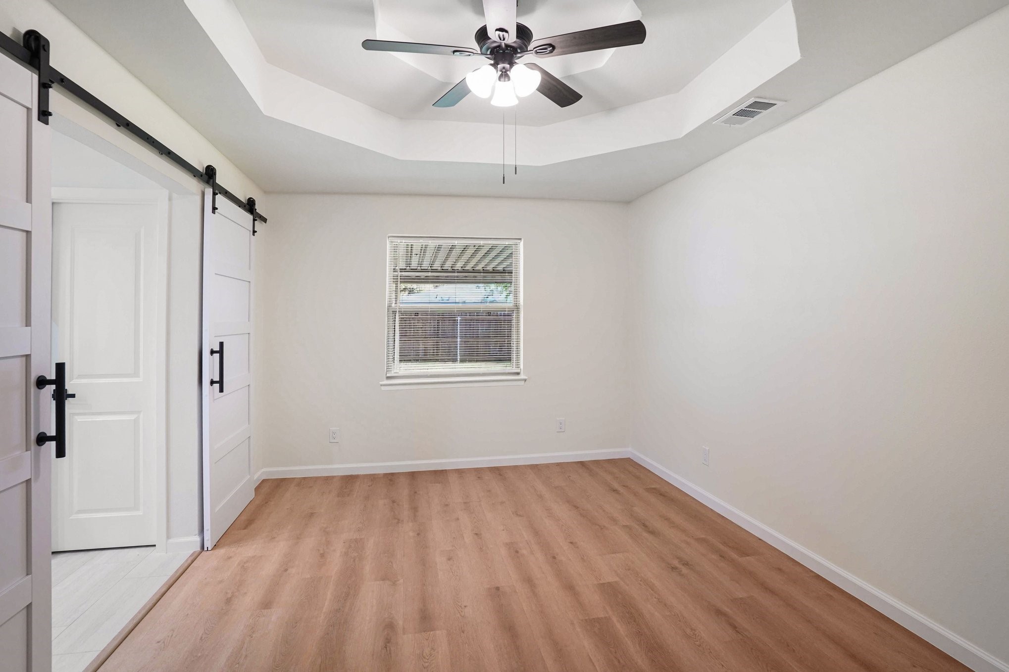 772 Hampshire Drive Burleson TX 76028