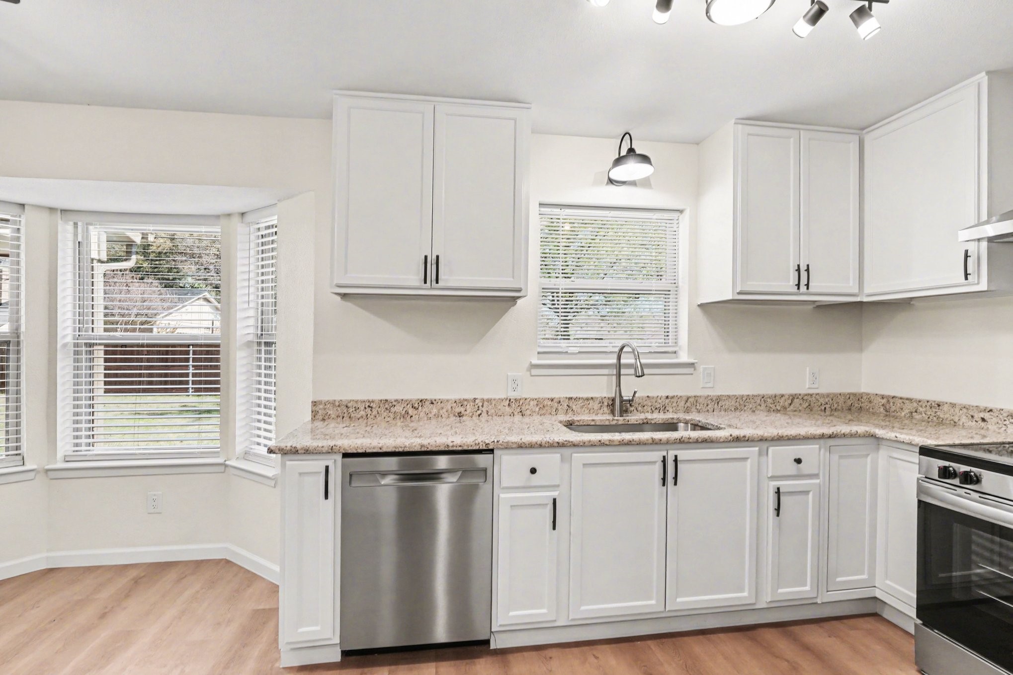 772 Hampshire Drive Burleson TX 76028
