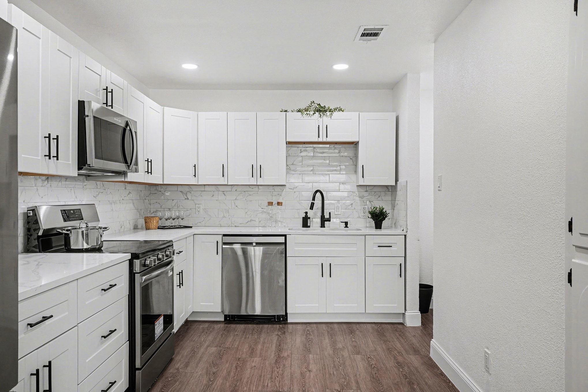 716 E Pecan Street Hurst TX 76053