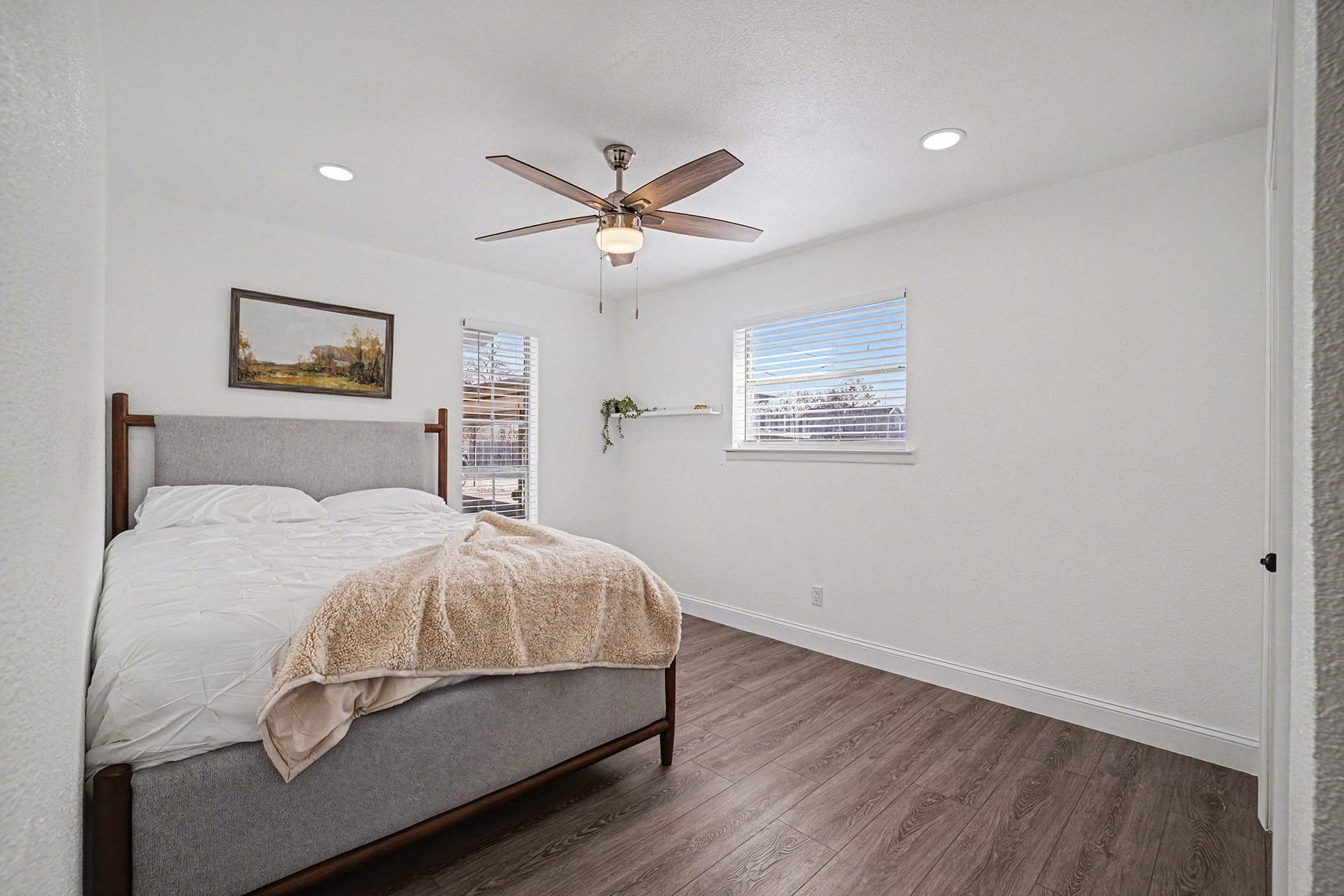 716 E Pecan Street Hurst TX 76053
