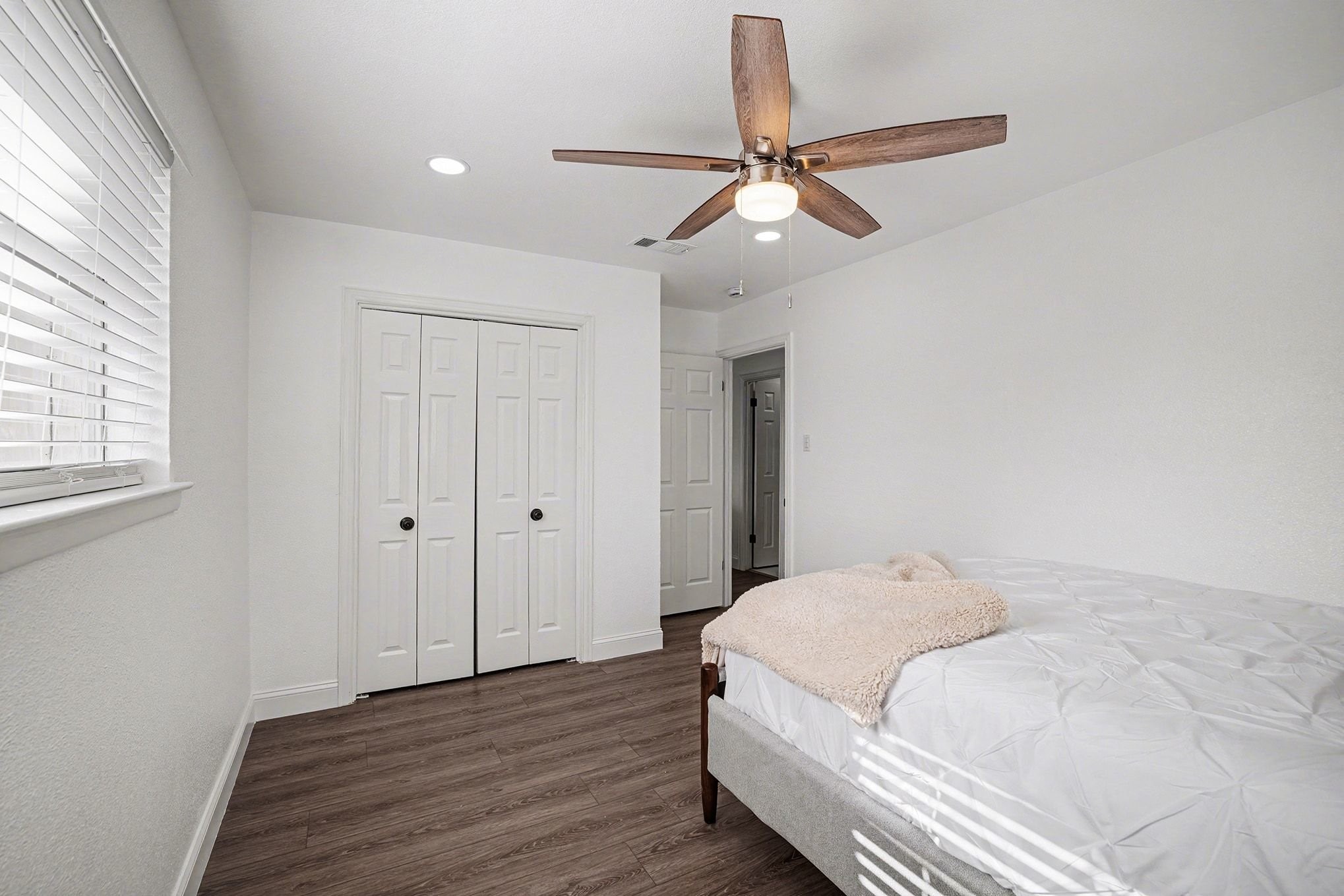 716 E Pecan Street Hurst TX 76053