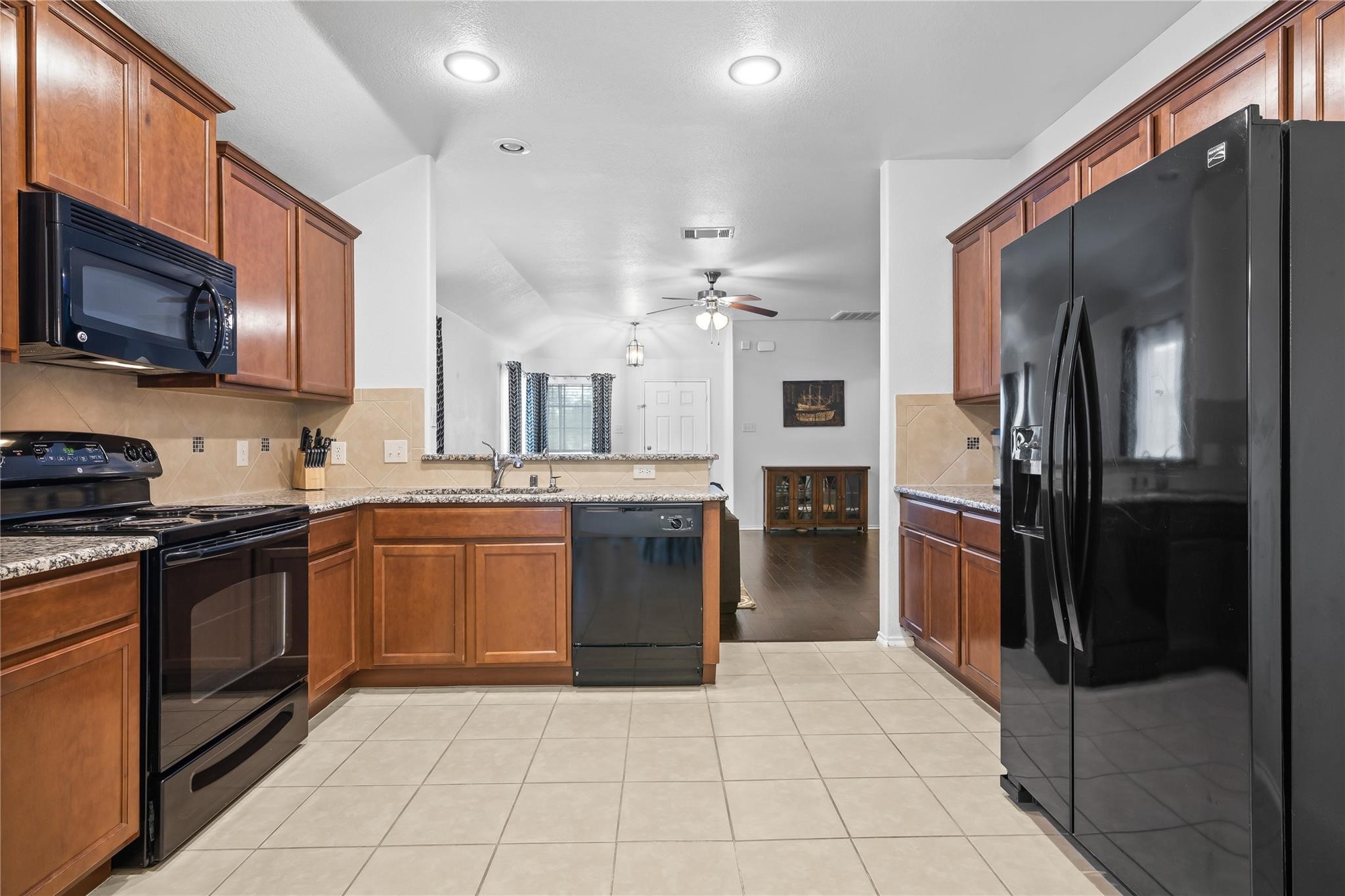 8924 Whirlwind Trail Aubrey TX 76227