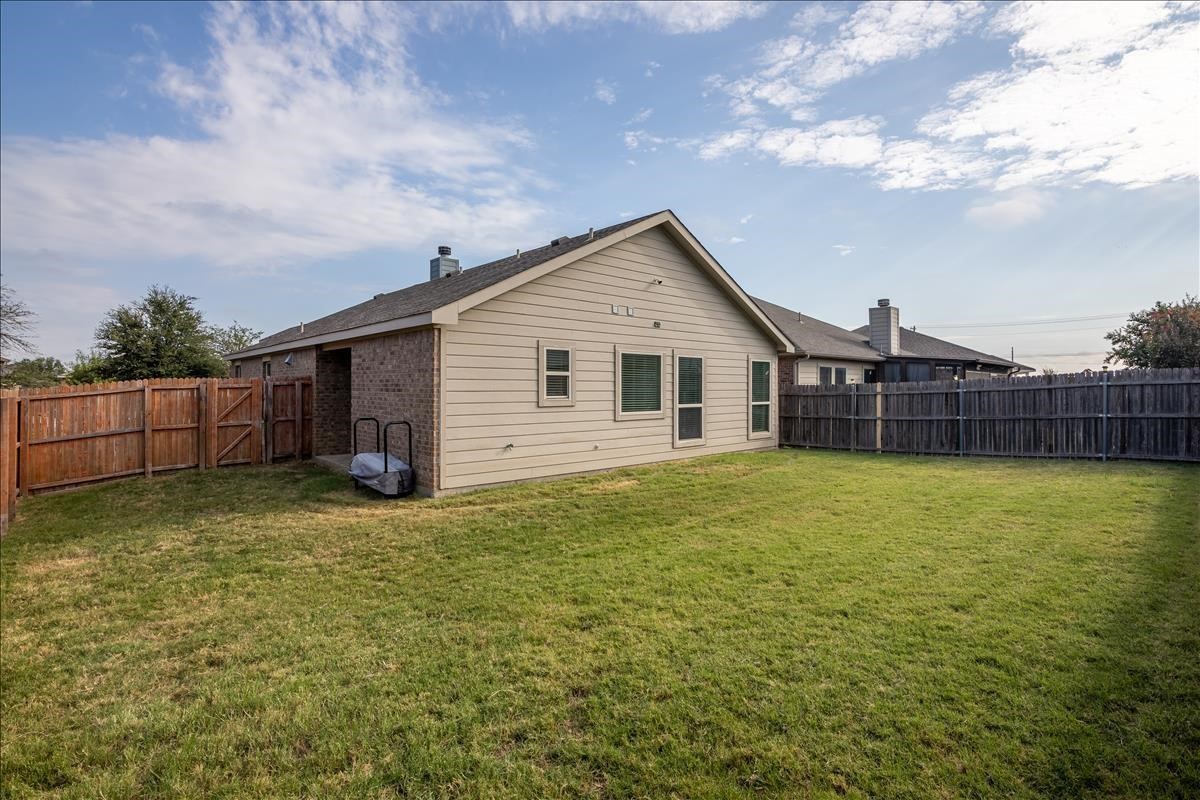 8924 Whirlwind Trail Aubrey TX 76227