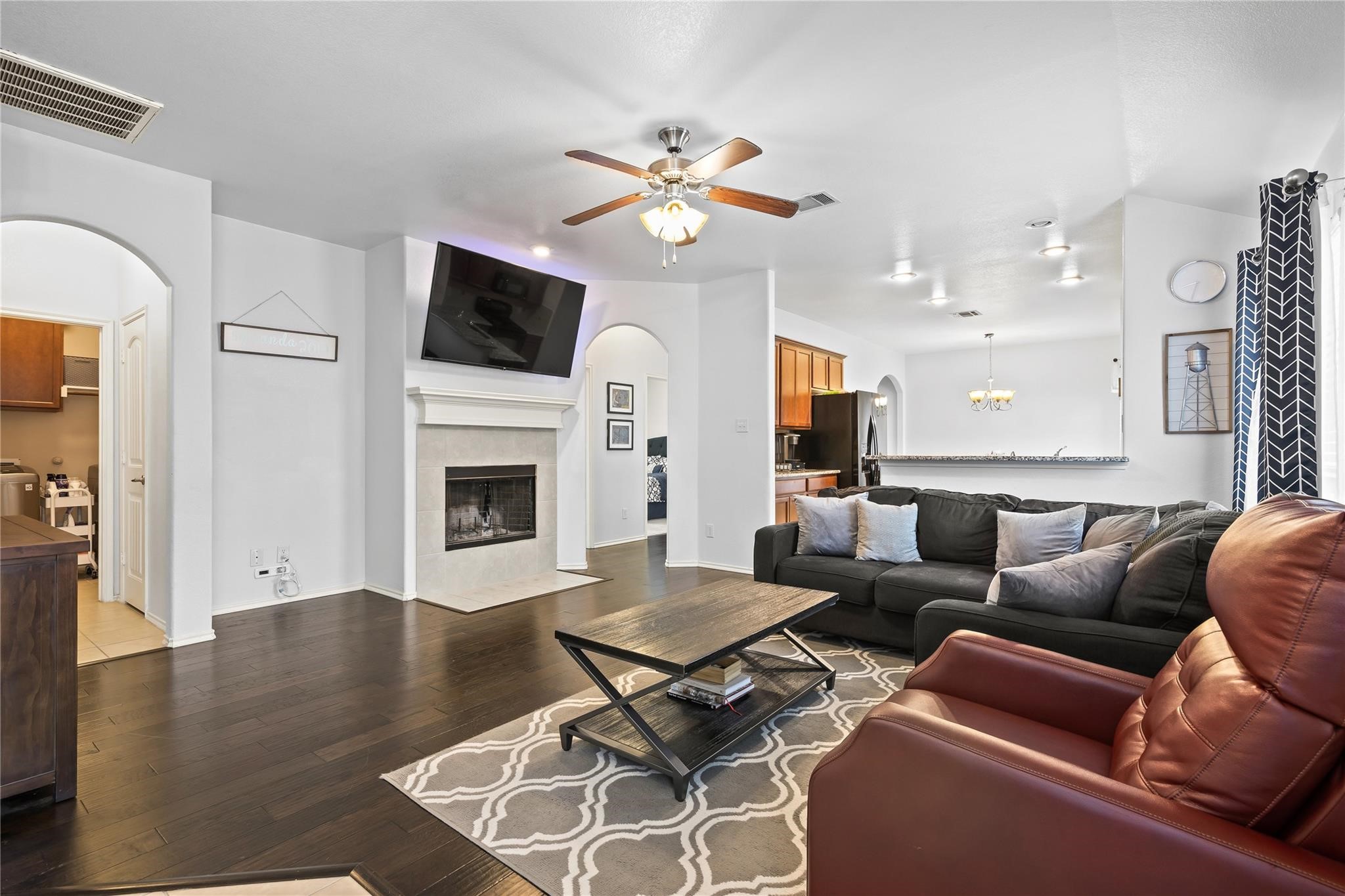 8924 Whirlwind Trail Aubrey TX 76227