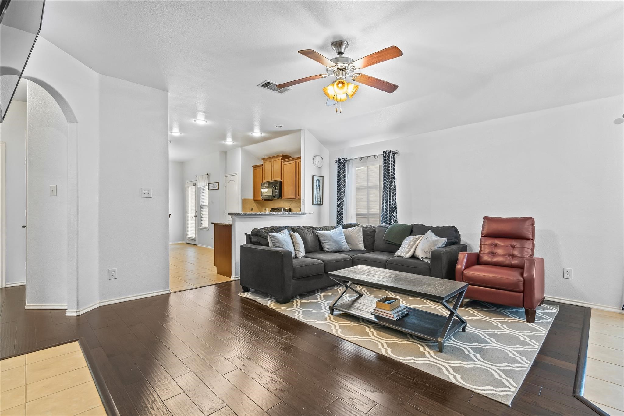 8924 Whirlwind Trail Aubrey TX 76227