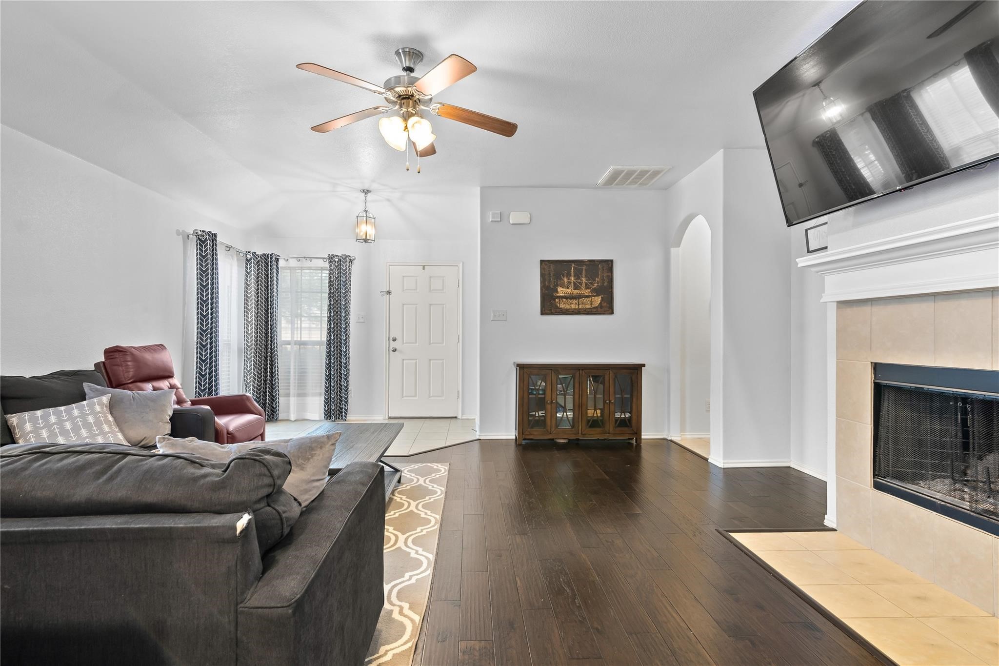 8924 Whirlwind Trail Aubrey TX 76227