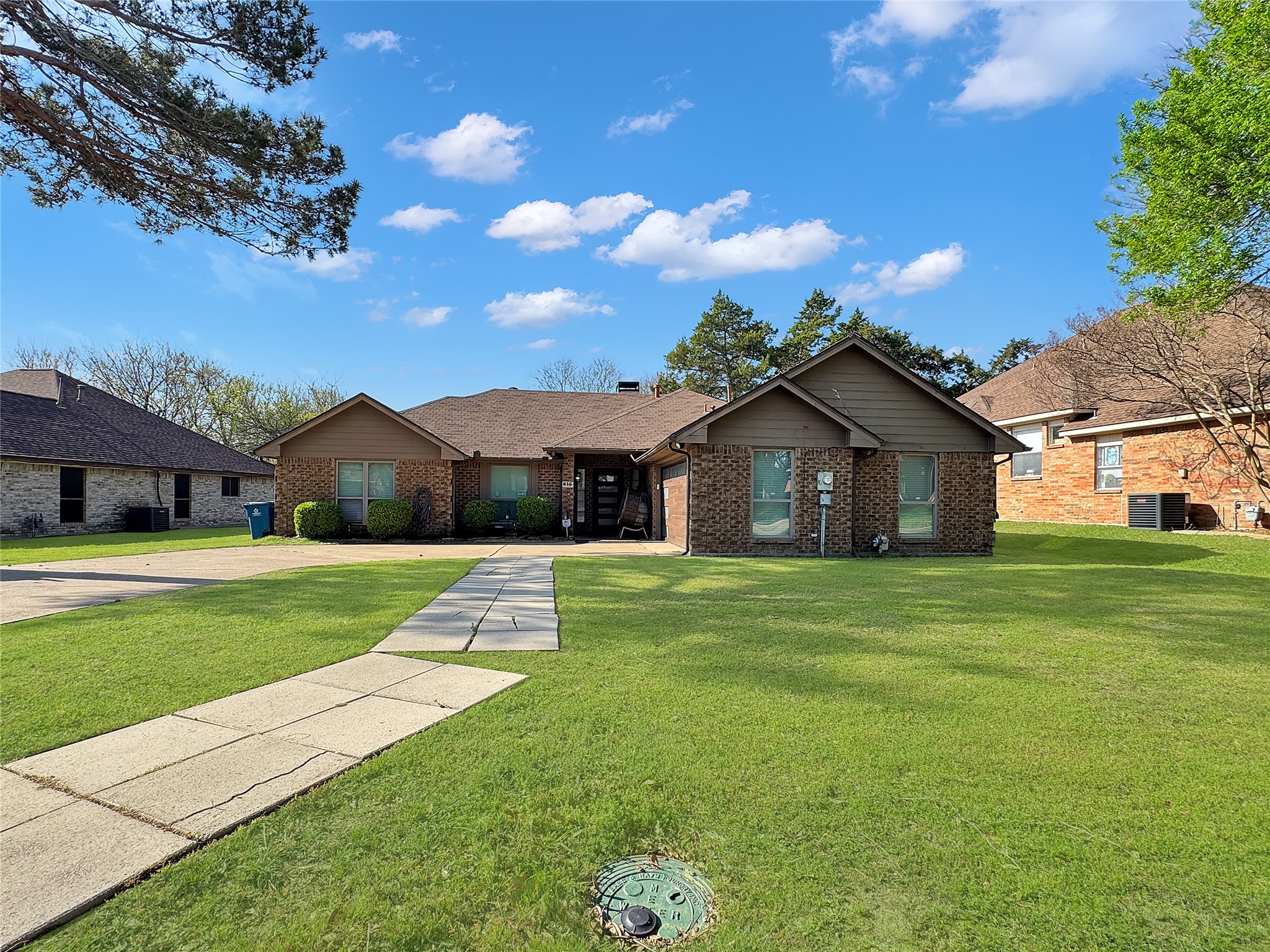 816 Woodridge Drive Desoto TX 75115