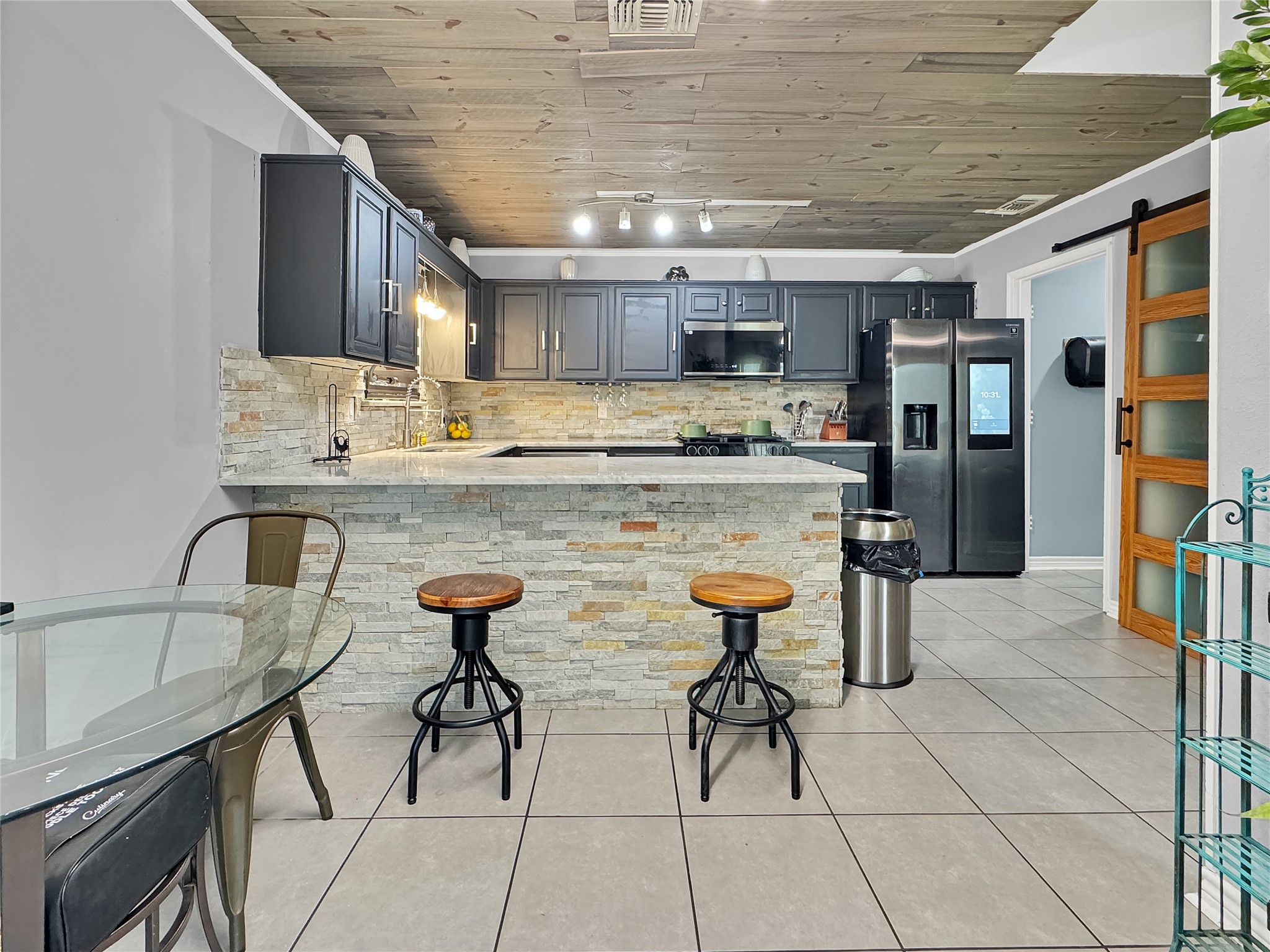 816 Woodridge Drive Desoto TX 75115