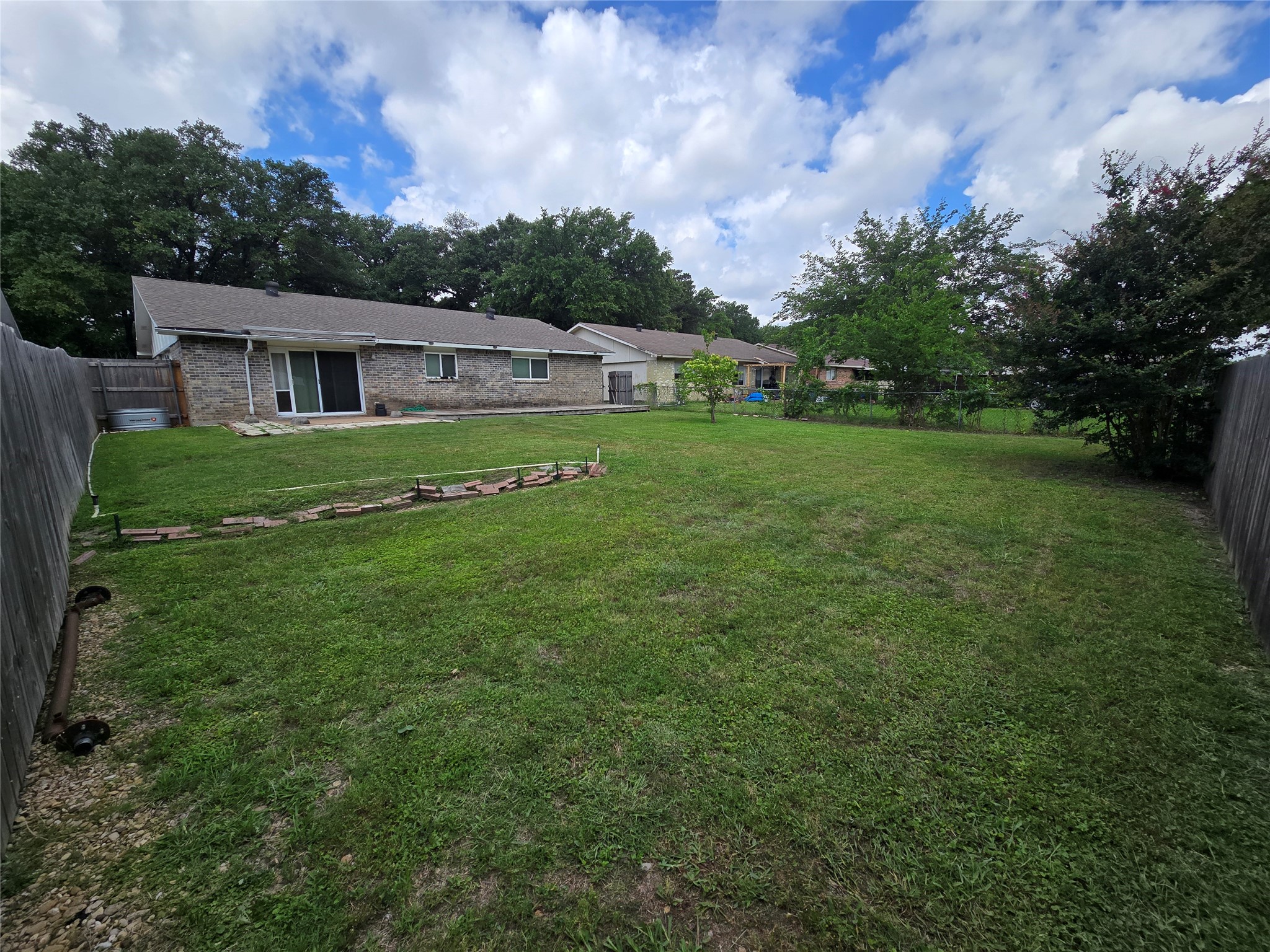 1630 Dell Oak Drive Garland TX 75040